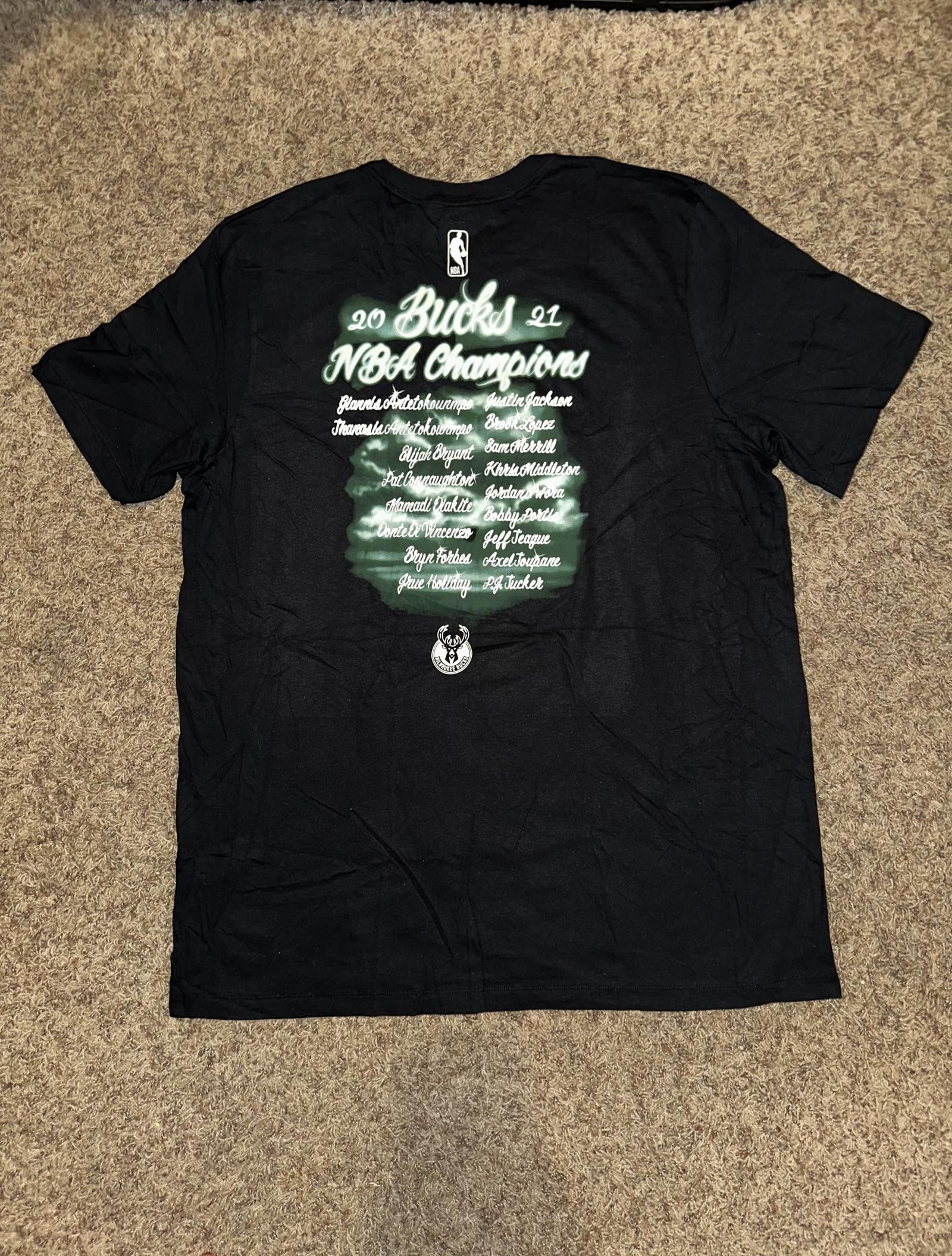 Nike Nike Men’s NBA Milwaukee Bucks Champions Roster Black T-Shirt Size US XXL / EU 58 / 5 - 5 Thumbnail