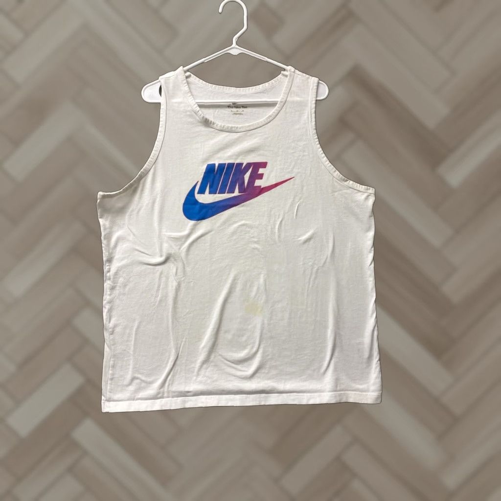 Nike VINTAGE Nike Tank Top Shirt Unisex Adults XL White Sleeveless Scoop Neck Activewear 2000s Size XL / US 12-14 / IT 48-50 - 1 Thumbnail