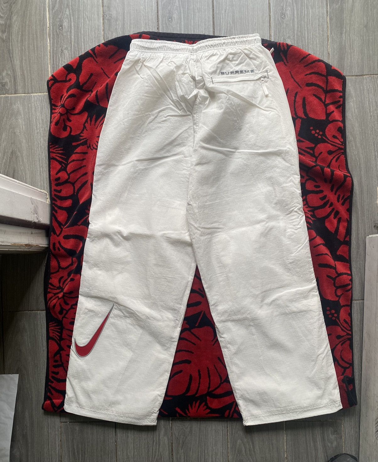 Supreme Supreme Nike Ripstop Track Pants size Medium | Grailed