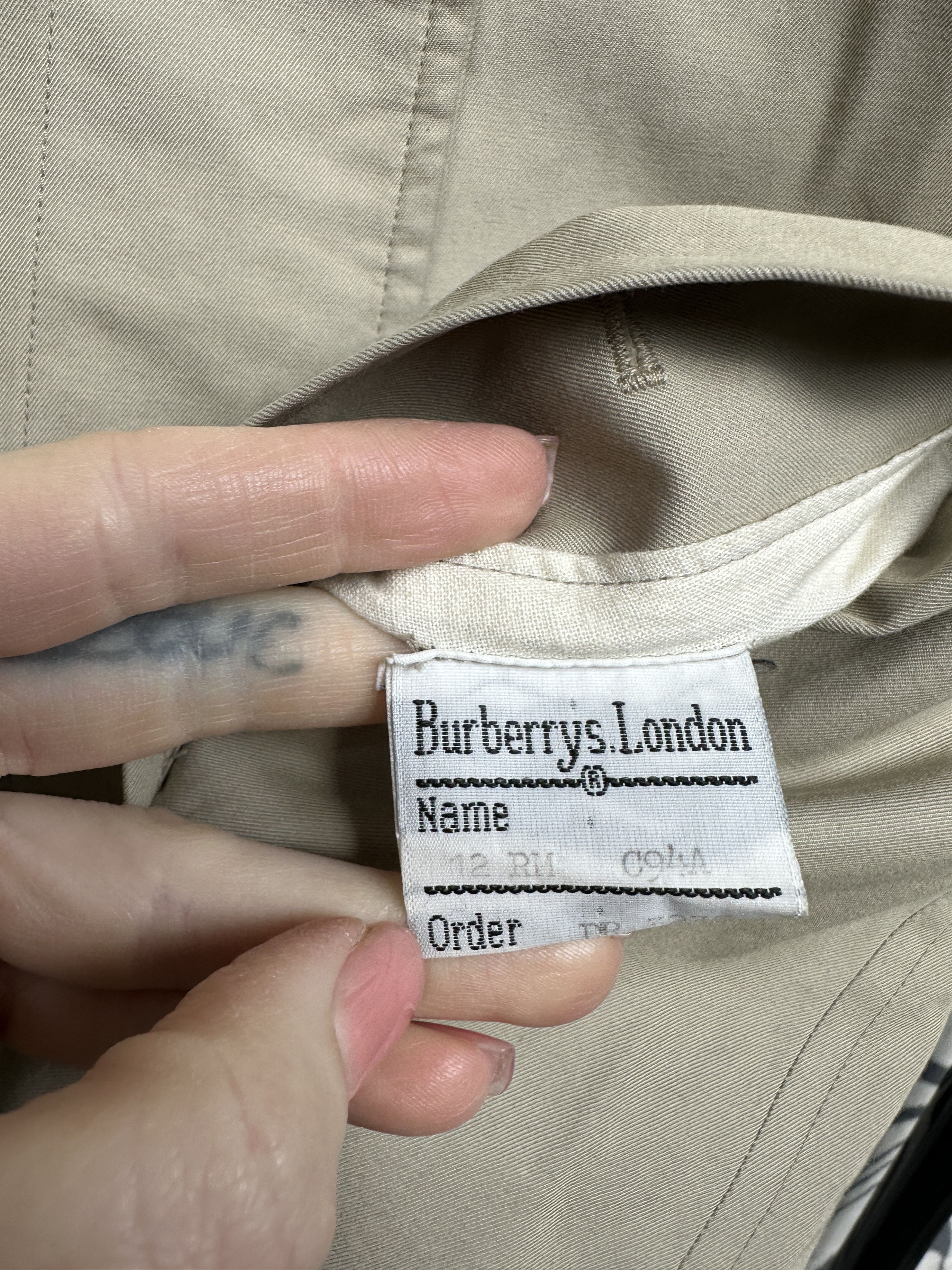 Burberry Burberrys London Vintage Womens Trench Coat Jacket Size M / US 6-8 / IT 42-44 - 7 Thumbnail