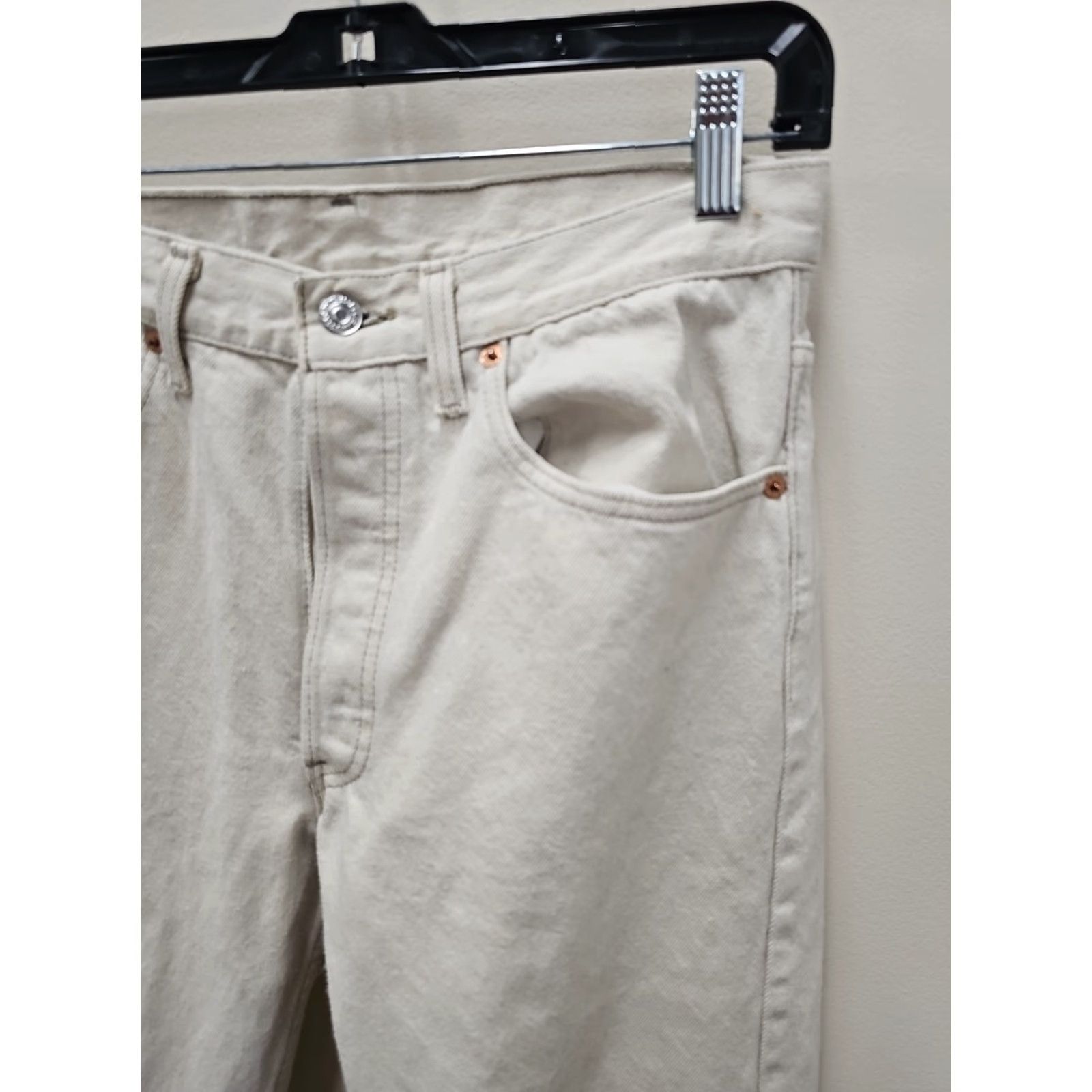 Levi's VINTAGE Levi's 501 Jeans Button Fly Straight White 31x34 Mens Denim Cotton 5-Pocket Modern Style Regular Fit Adapted for Comfort Size US 31 - 2 Thumbnail