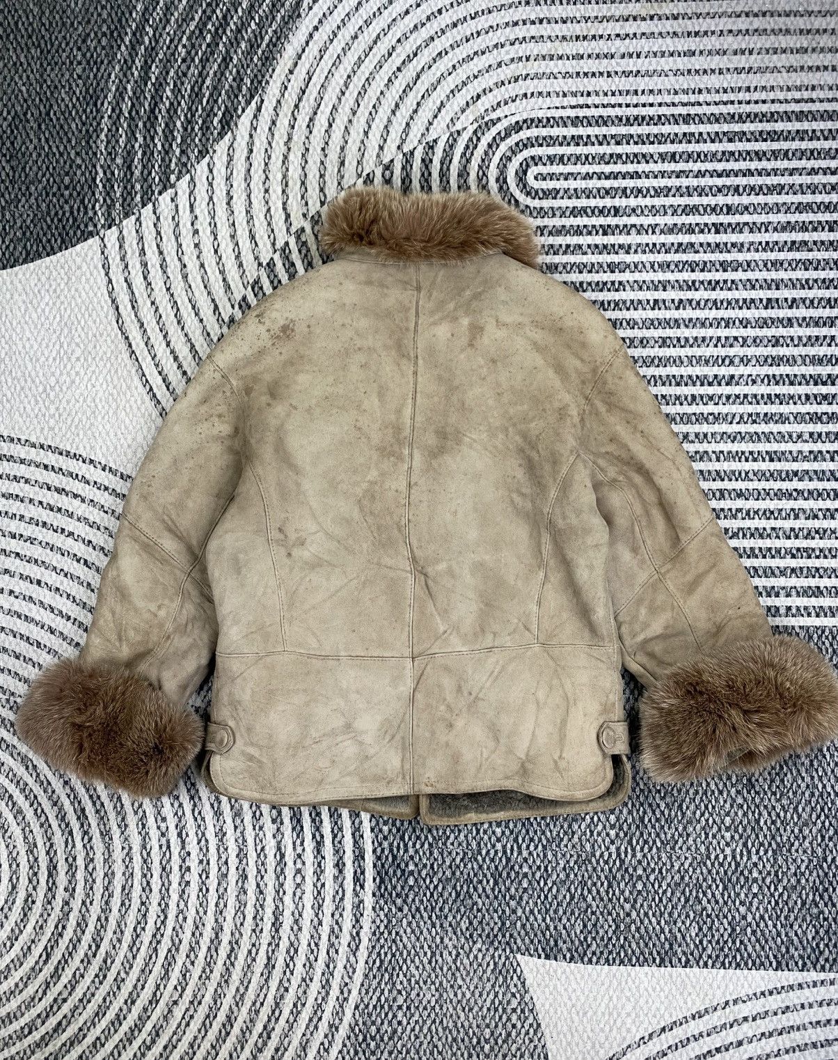 Pierre Balmain Vintage Pierre Balmain Fur Lined Suede Distressed Jacket Size M / US 6-8 / IT 42-44 - 2 Thumbnail