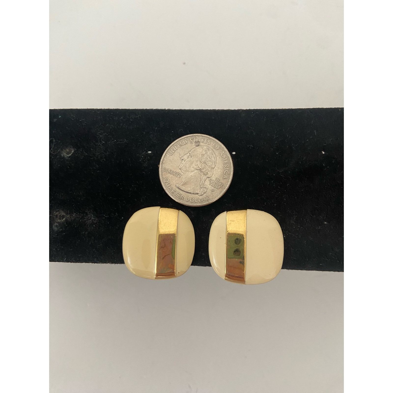 Monet × Vintage square clip on earrings Size ONE SIZE - 2 Thumbnail
