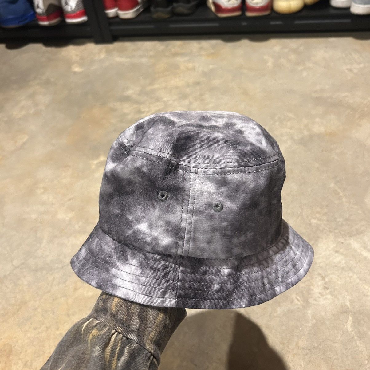 Stussy × Vintage Rare Stussy Stock Tie Dye Embroidered Logo Bucket Hat Size ONE SIZE - 4 Thumbnail