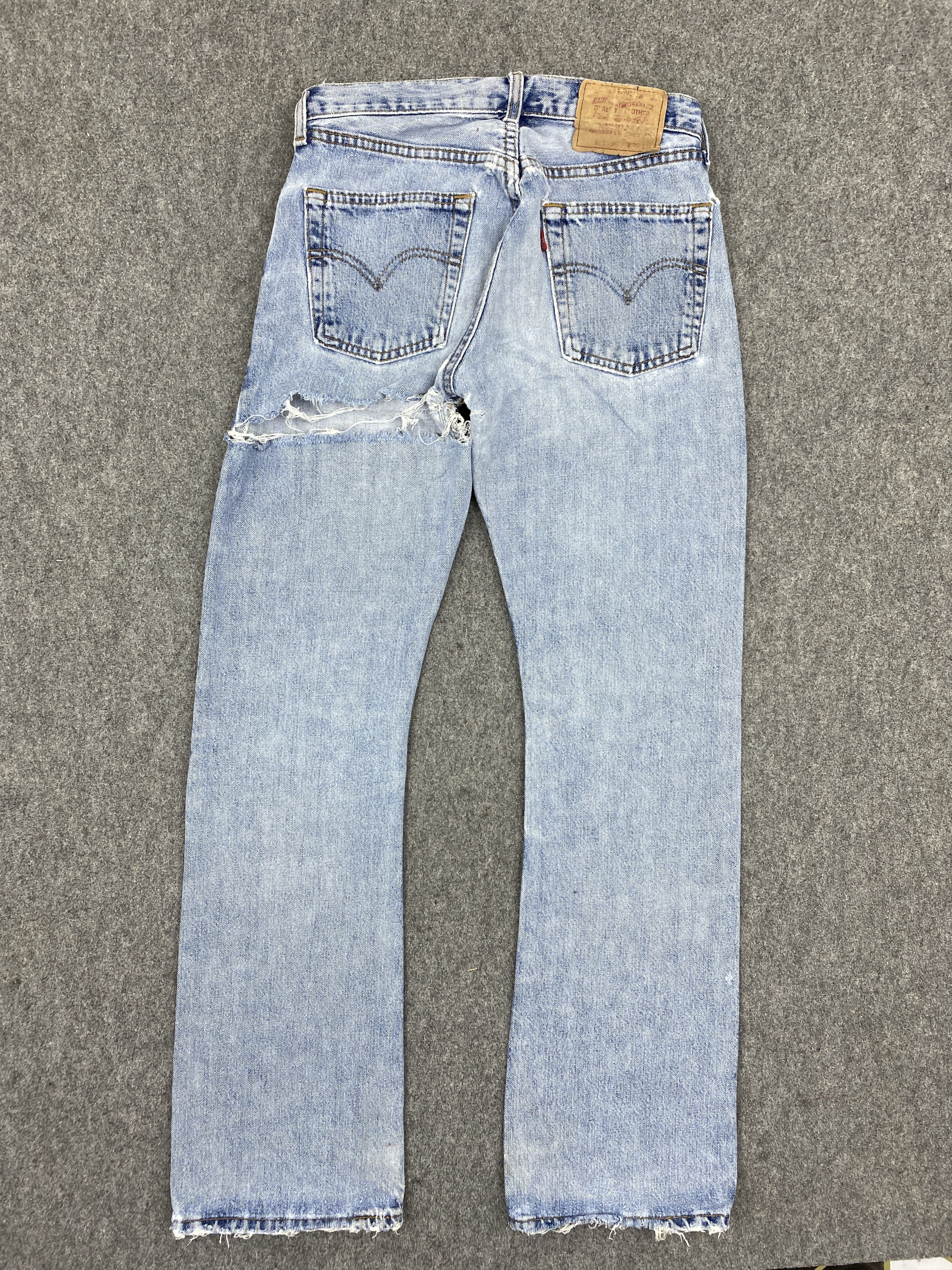 Levi's Vintage Levis 501 Distressed Jeans DP2740 Size US 29 - 4 Thumbnail