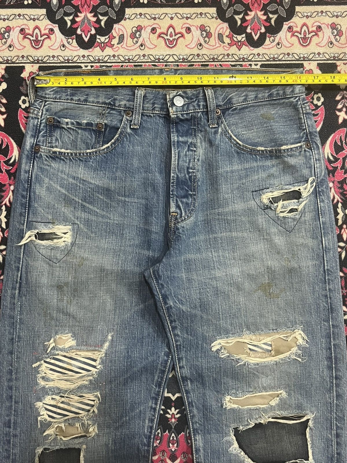Levi's Vintage y2k Levi’s 501 Blue Washed Distressed Blowout Jeans Size US 32 / EU 48 - 15 Thumbnail