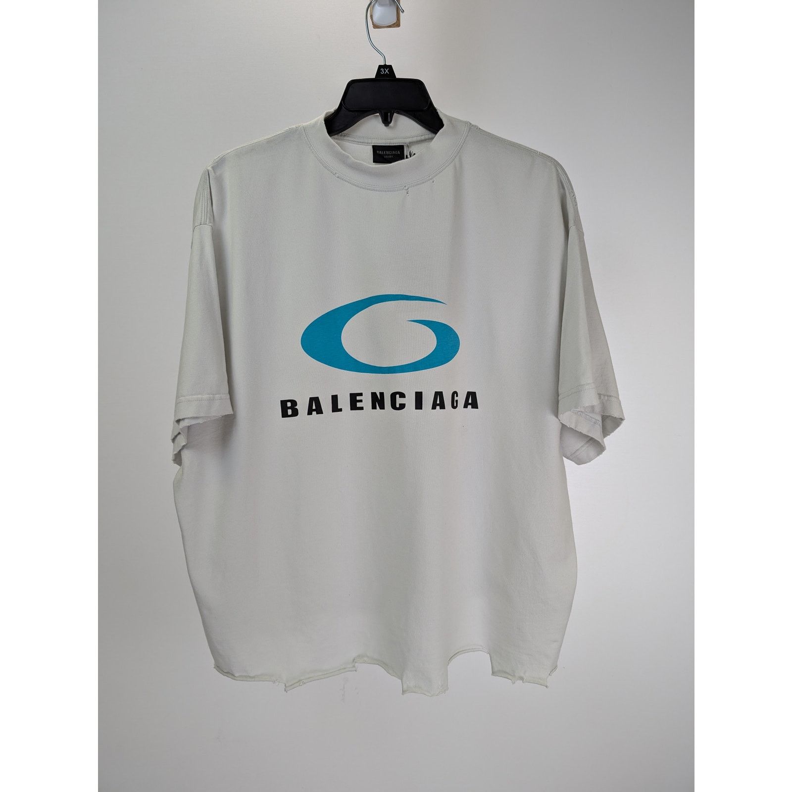 Balenciaga o1rshd1 Short Sleeve Cropped T-Shirt in White Size US L / EU 52-54 / 3 - 5 Thumbnail