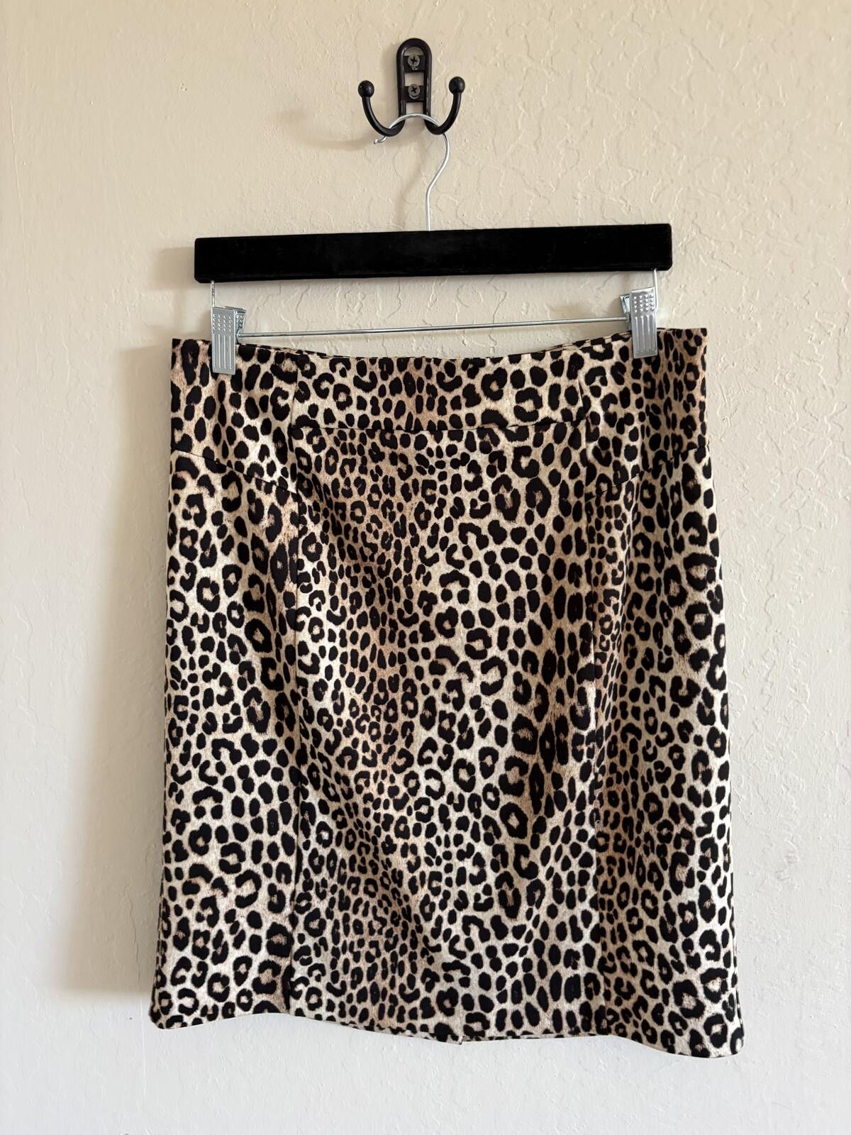 Michael Kors Michael Kors Cheetah print skirt Size 32" / US 10 / IT 46 - 1 Thumbnail
