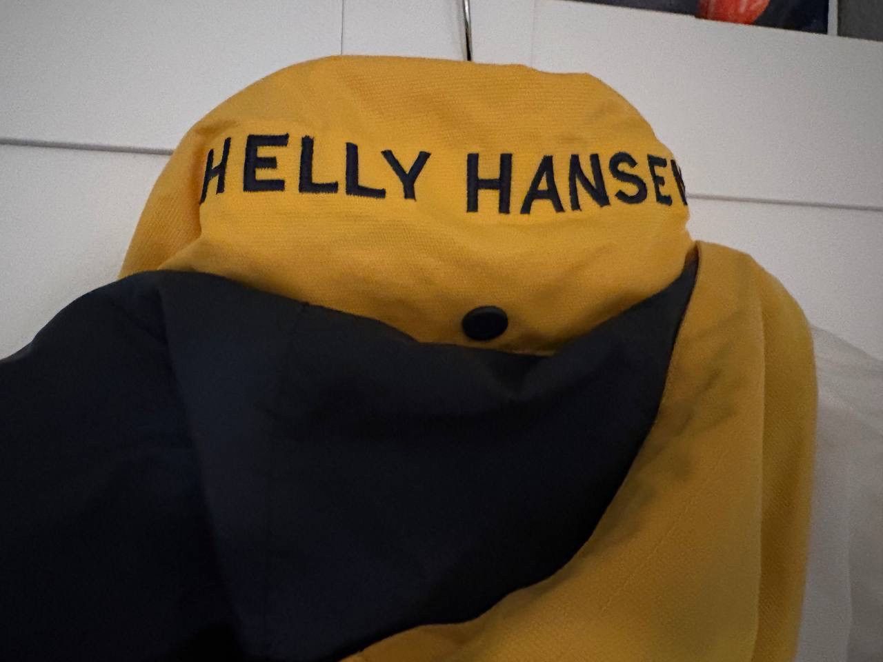 Helly Hansen Helly Hansen HH Vintage Sailing Jacket Yellow Navy Waterproo Size US L / EU 52-54 / 3 - 3 Thumbnail