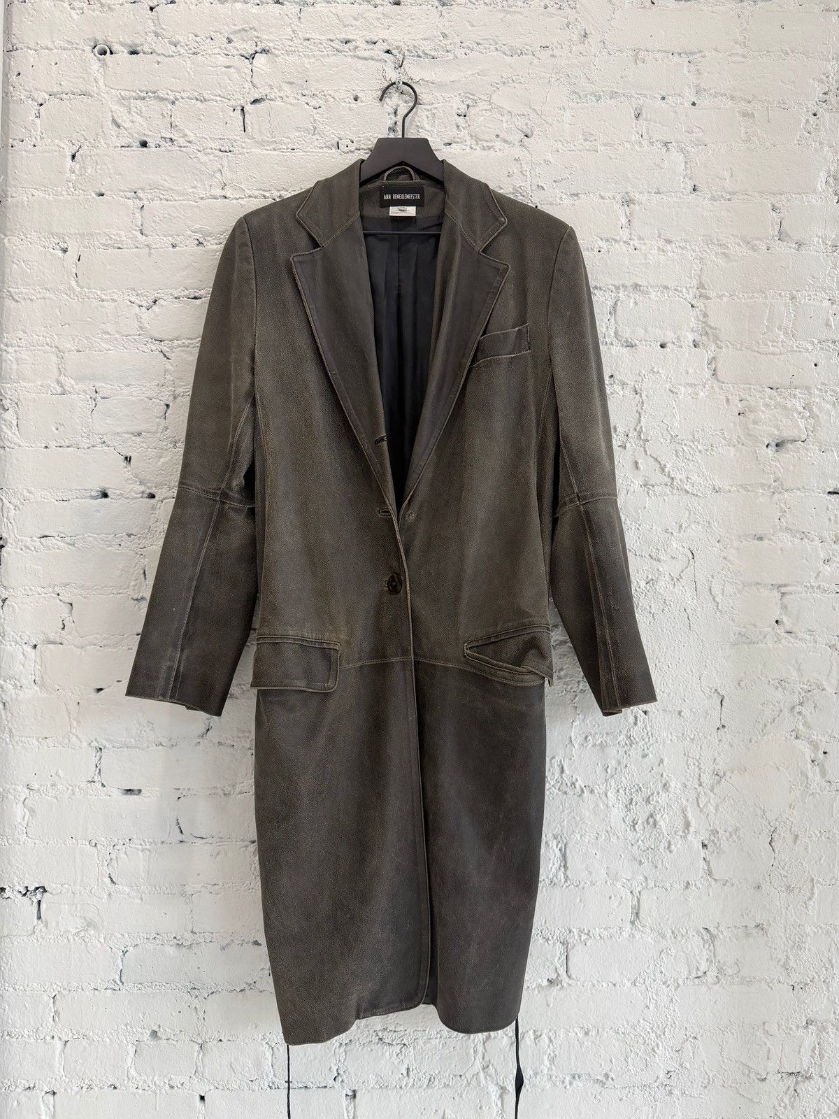 Ann Demeulemeester ANN DEMEULEMEESTER CRACKED LEATHER TRENCH COAT Size US XS / EU 42 / 0 - 1 Thumbnail