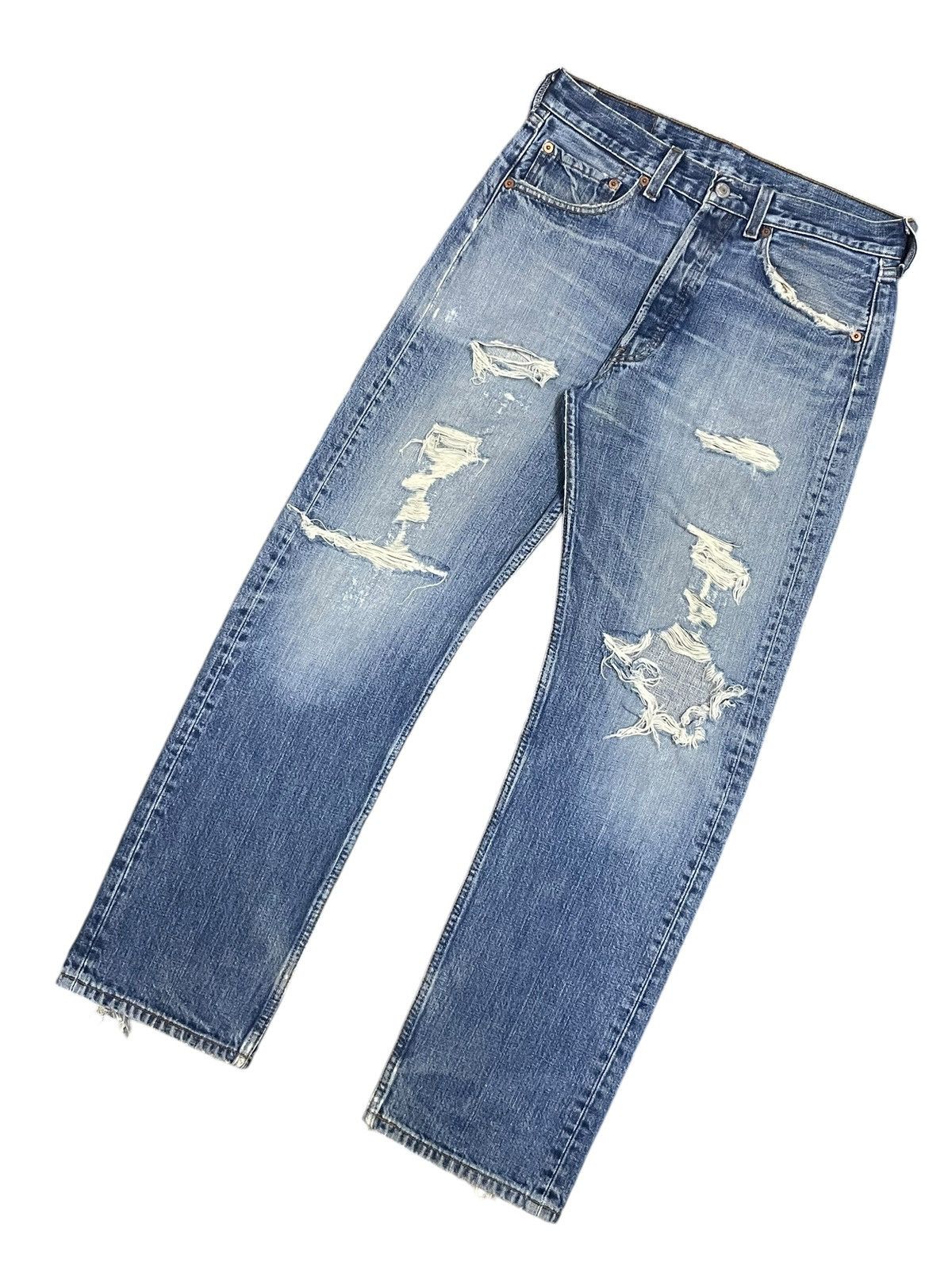 Levi's Vintage Levi’s 501 Button Fly Distressed BlueWash Jeans #C01 Size US 31 - 16 Thumbnail