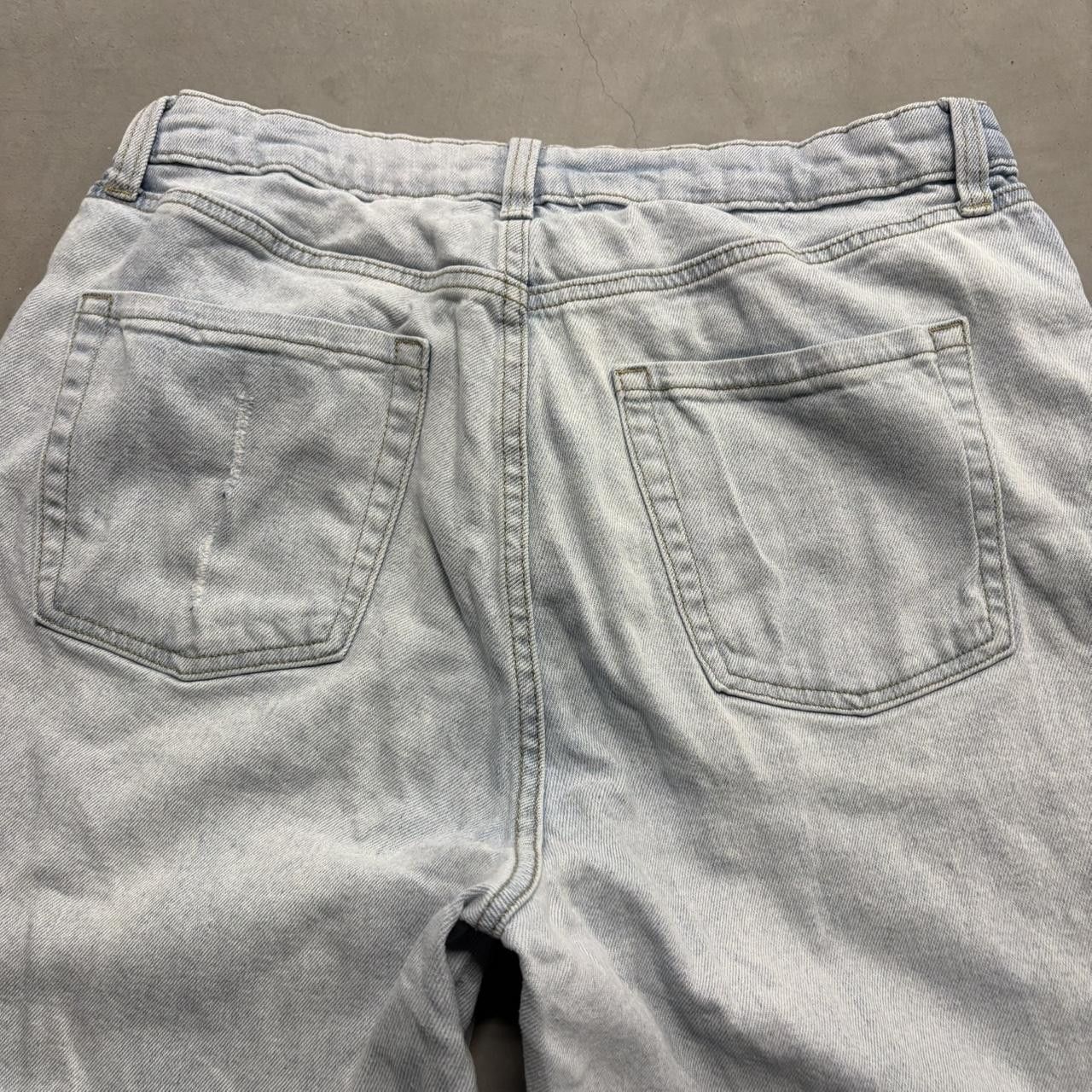 Vintage Crazy Vintage Y2K/2000s Super Baggy Streetwear Light Blue Wash Denim Jeans! Size US 30 / EU 46 - 5 Thumbnail