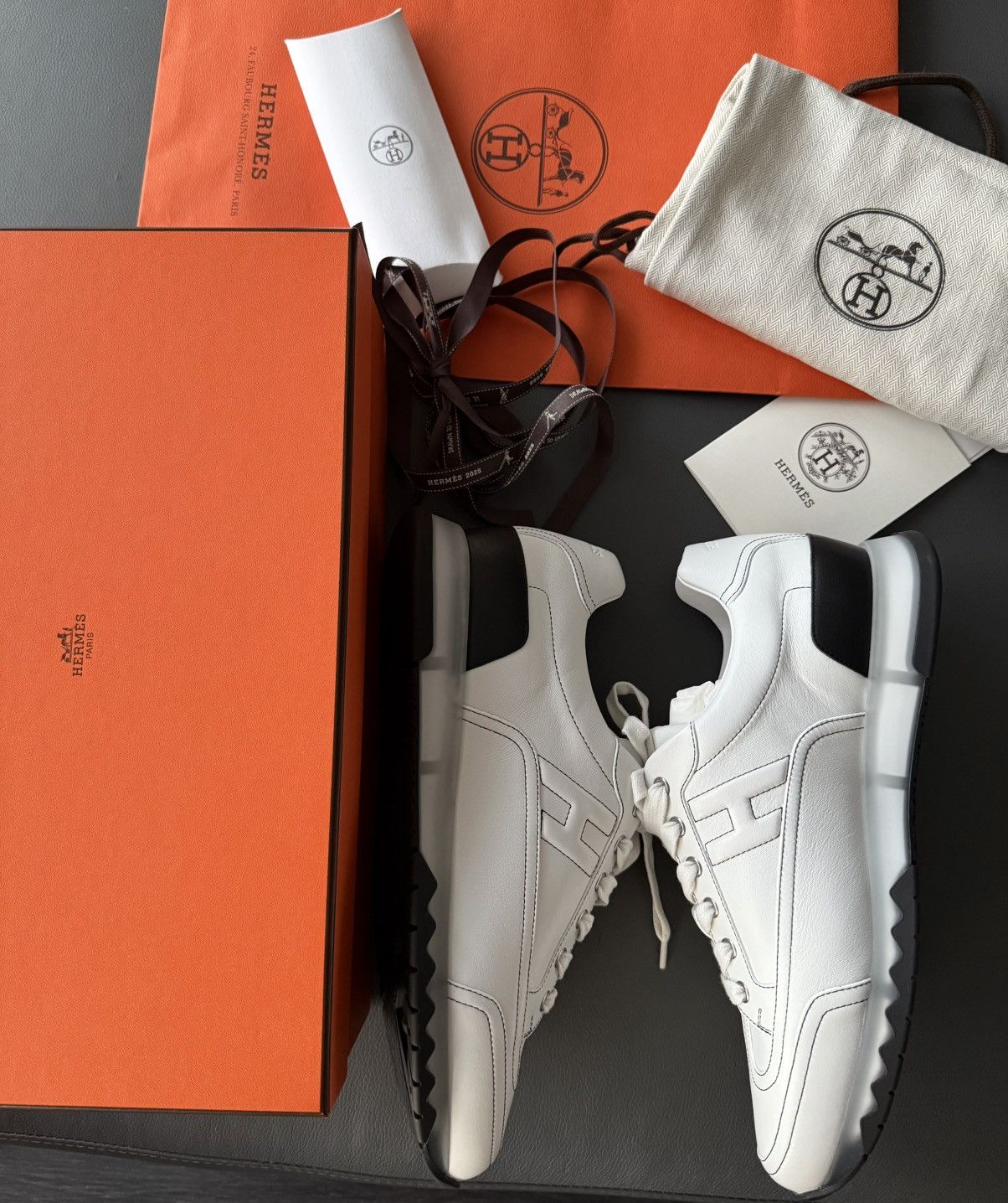 Hermes Brand New Hermes H Logo Leather Sneaker Full Set Size US 10.5 / EU 43-44 - 3 Thumbnail