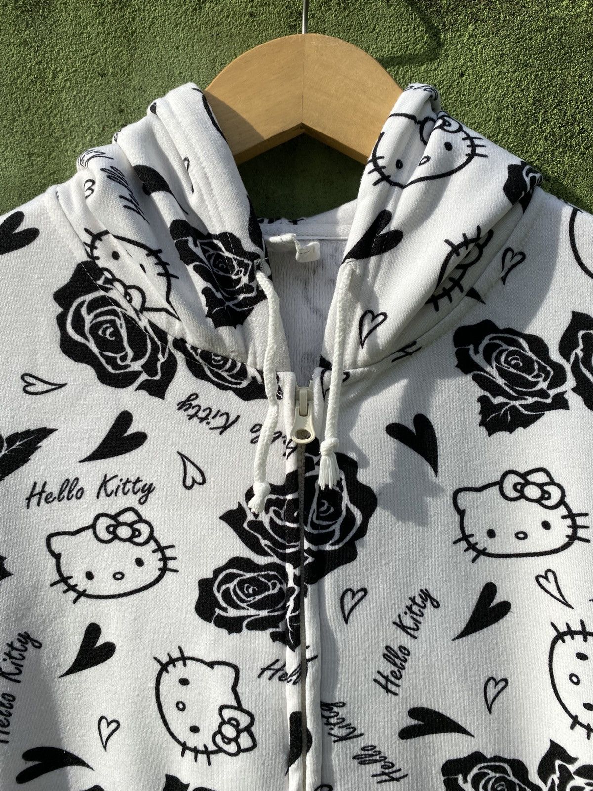 Japanese Brand Hello Kitty Japan All Over Print Zip Hoodie Black White Y2K Size US M / EU 48-50 / 2 - 2 Thumbnail