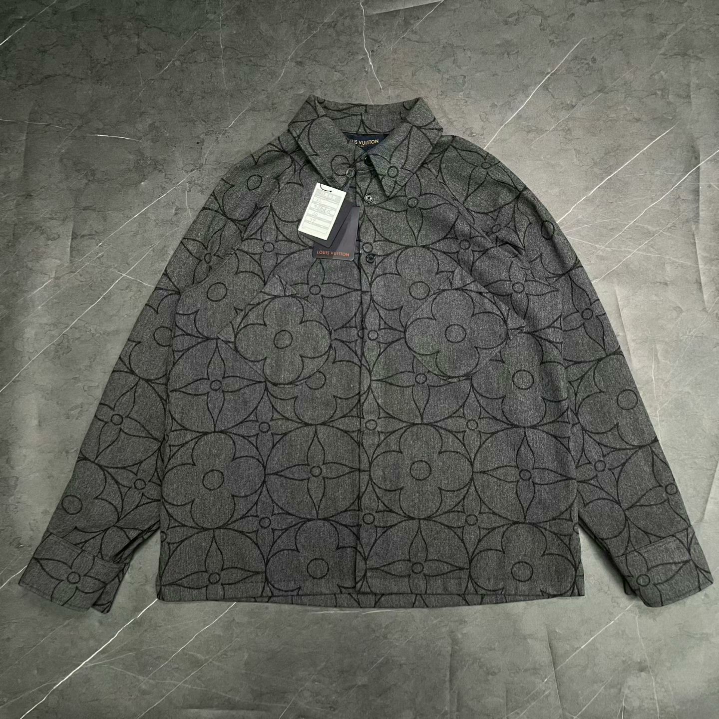 Louis Vuitton louis vuitton cashmere long sleeve shirt jacket Size US XL / EU 56 / 4 - 1 Thumbnail