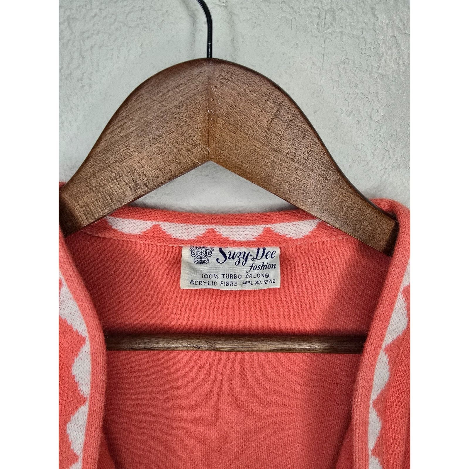 Vintage Vintage Suzy Dee Sweater Womens Small Coral Pink Cardigan S Size S / US 4 / IT 40 - 6 Thumbnail