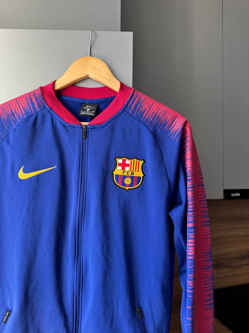 Nike Nike Barcelona Tracksuit Jacket + Track Pants Vintage Drill Size US S / EU 44-46 / 1 - 4 Thumbnail
