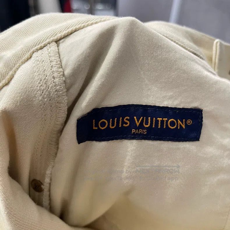 Louis Vuitton Louis Vuitton Logo full print logging pants Size US 29 - 4 Thumbnail