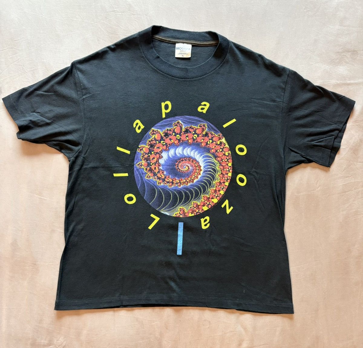Band Tees OG 1991 Lollapalooza Festival Tshirt Size US XL / EU 56 / 4 - 1 Thumbnail