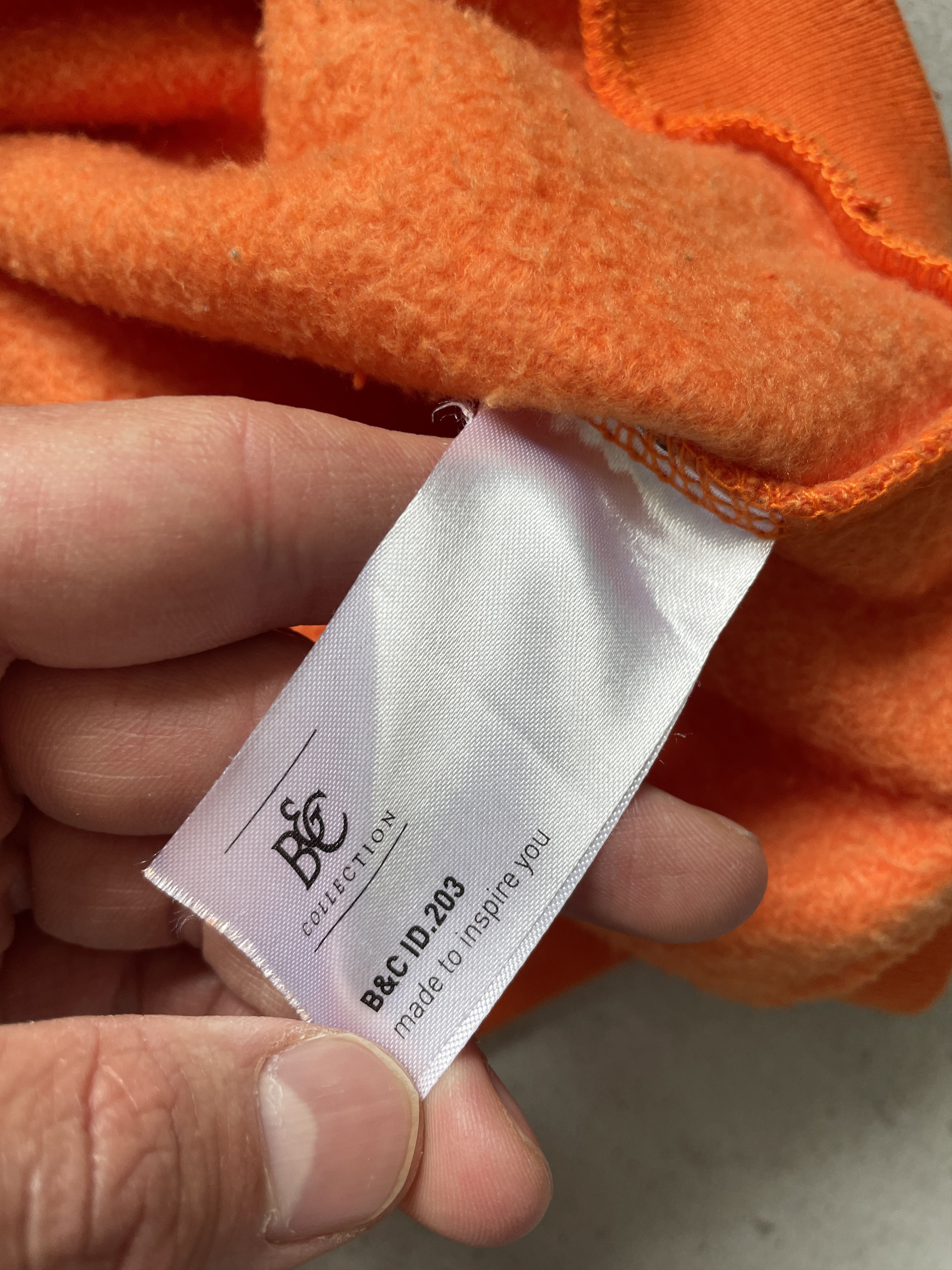 Band Tees RAMMSTEIN ENGEL SEHNSUCHT BOXY VETEMENTS TYPE ORANGE HOODIE Size US XXL / EU 58 / 5 - 6 Thumbnail