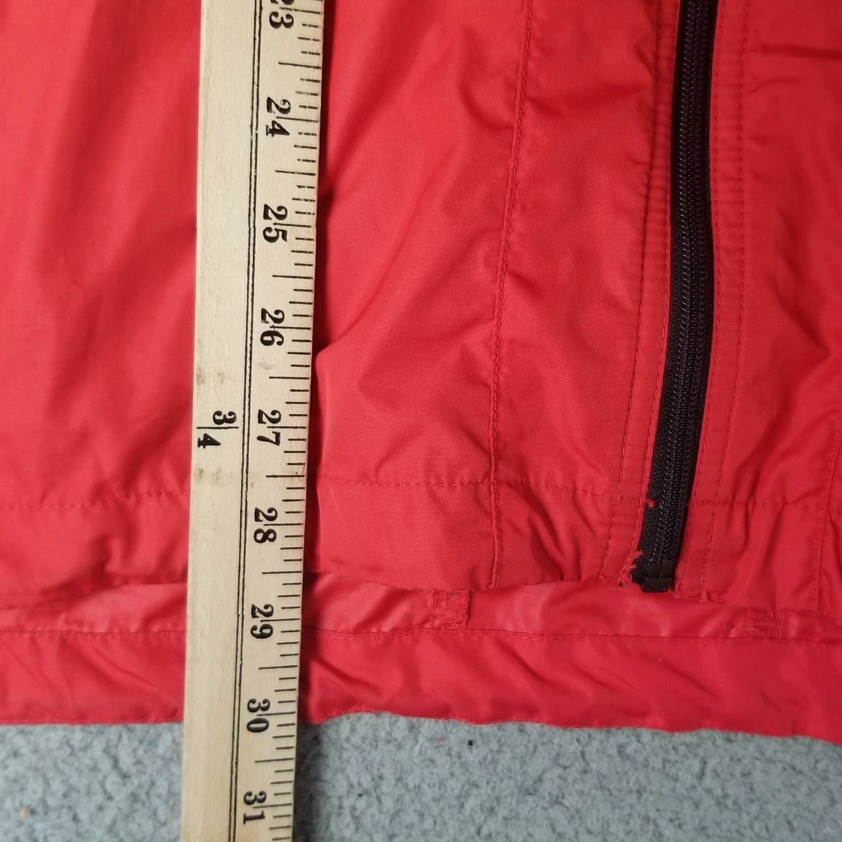 Nike VINTAGE Nike Jacket Men's L Red Blue Center Swoosh Reflective Striped 90s Windbreaker 1996 Size US L / EU 52-54 / 3 - 5 Thumbnail