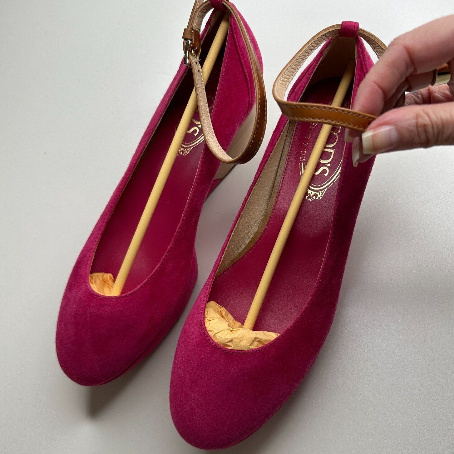 Tod's Tod's Pink Suede Ankle Strap Round Toe Wedge Shoes 38 / 8 Size US 8 / IT 38 - 13 Thumbnail