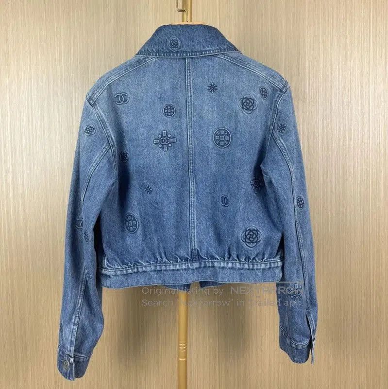Chanel Chanel Light Blue Cotton Cardigan for Women . Size XS / US 0-2 / IT 36-38 - 2 Thumbnail