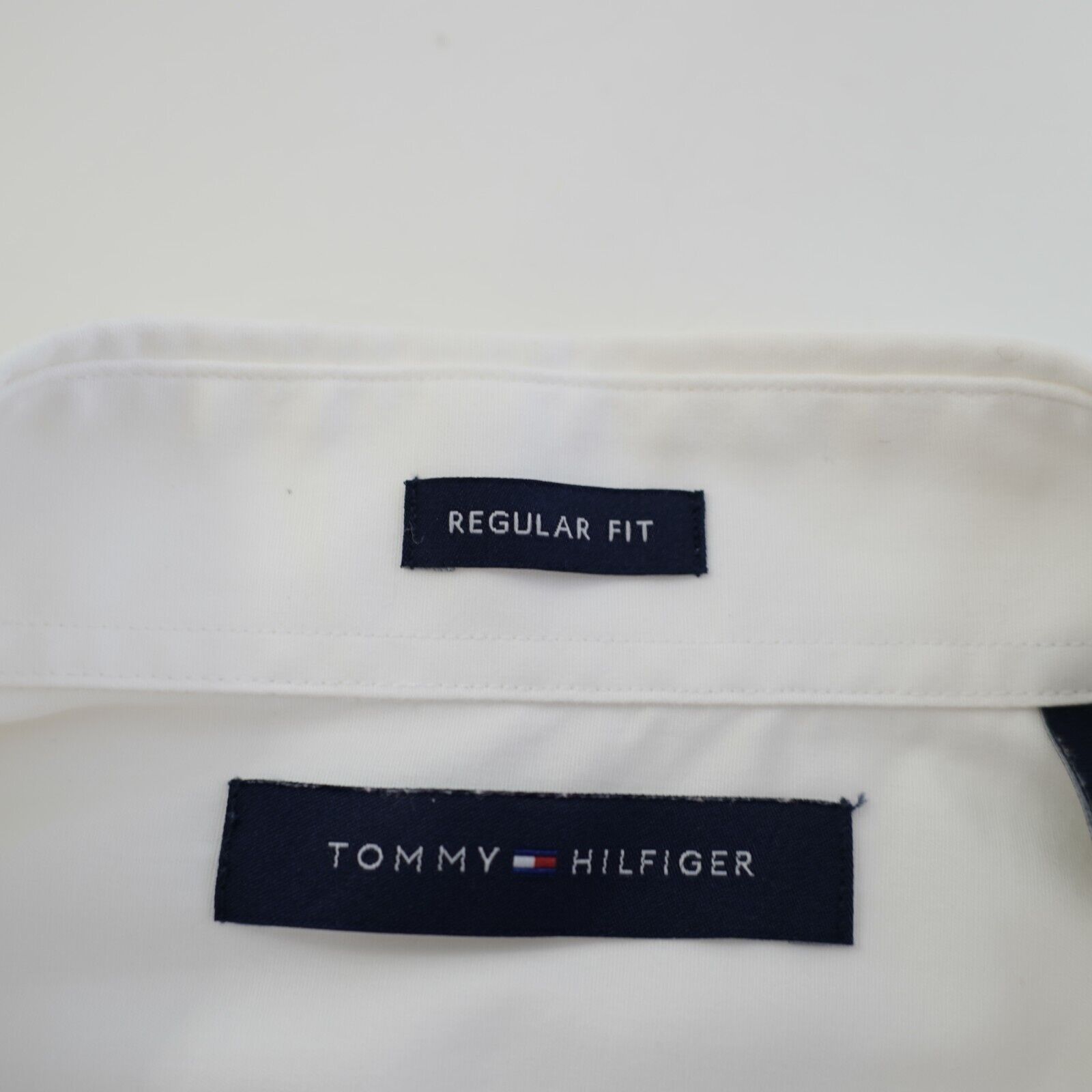 Tommy Hilfiger Tommy Hilfiger Regular Fit 16.5 32/33 Oeko-Tex Standard 100 Size US L / EU 52-54 / 3 - 9 Thumbnail