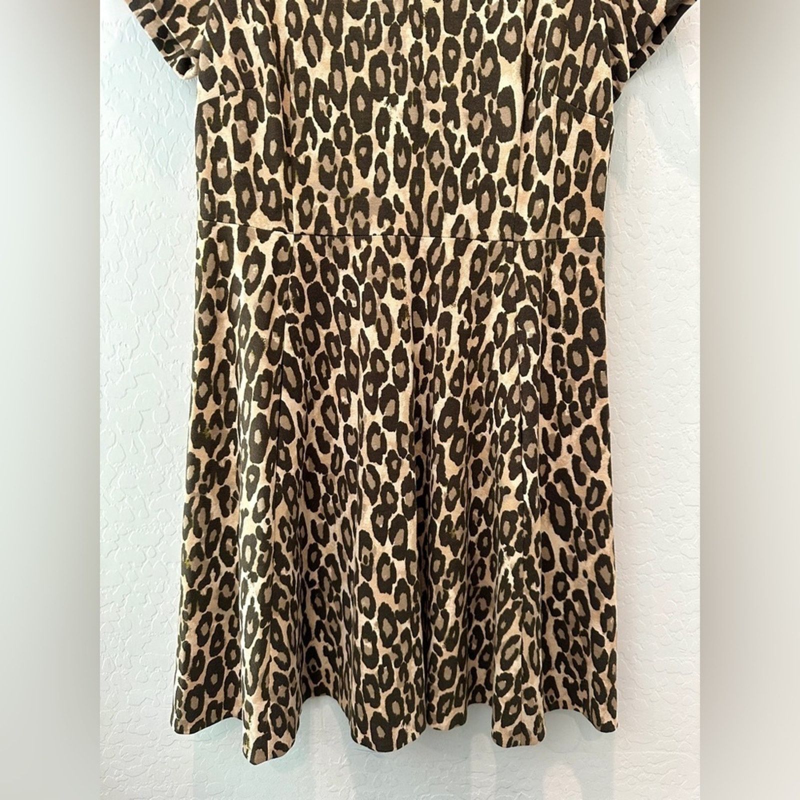 Kate Spade KATE SPADE Cheetah Print Knit Skater Short Sleeve Mini Dress Size XL / US 12-14 / IT 48-50 - 3 Thumbnail