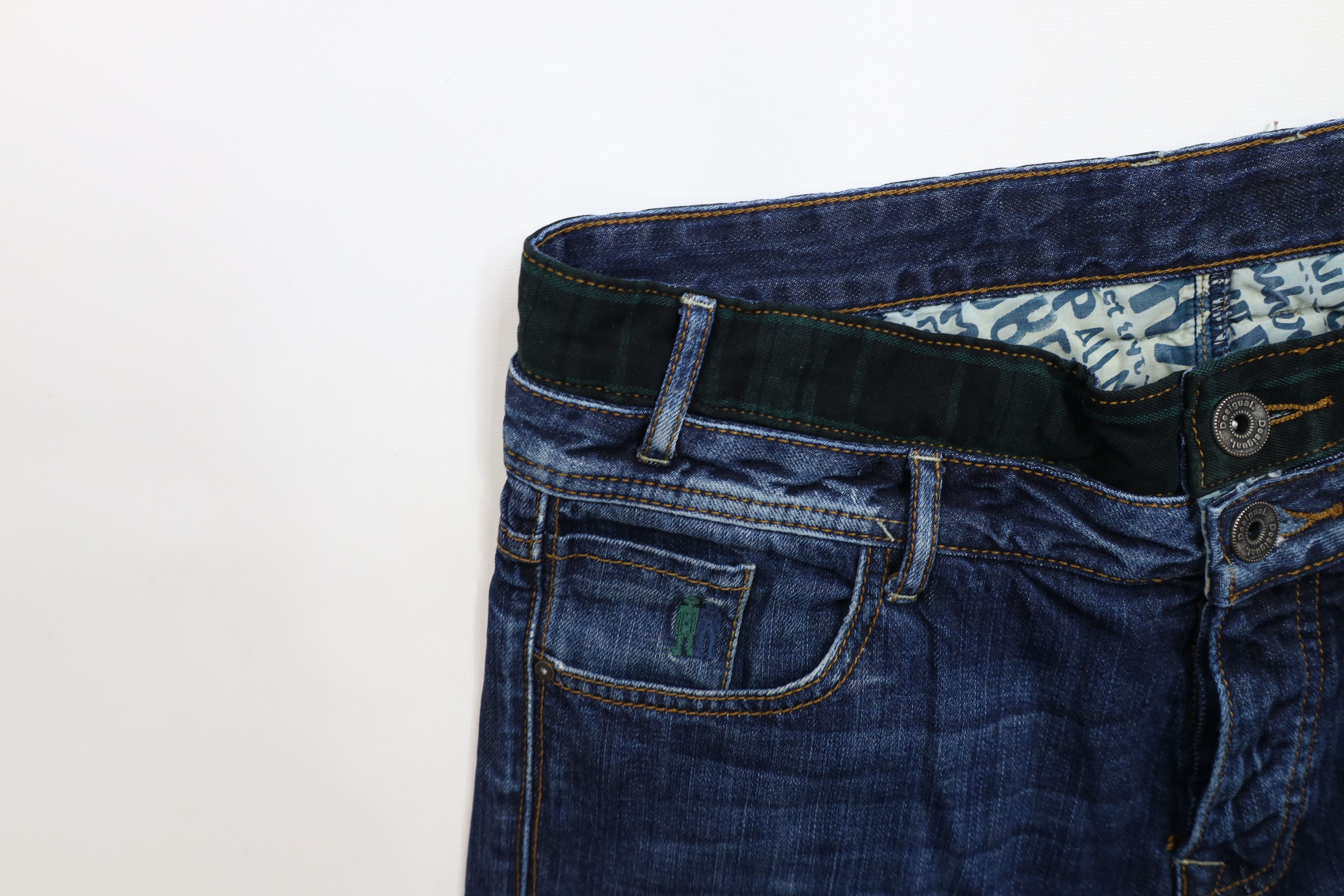 Desigual × Vintage Vintage Desigual Regular Button Fly Patchwork Denim Jeans Size US 32 / EU 48 - 7 Thumbnail