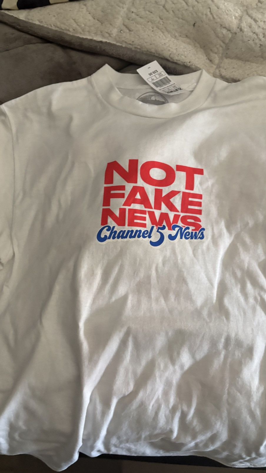 Other Channel 5 News T-Shirt Size US M / EU 48-50 / 2 - 1 Thumbnail
