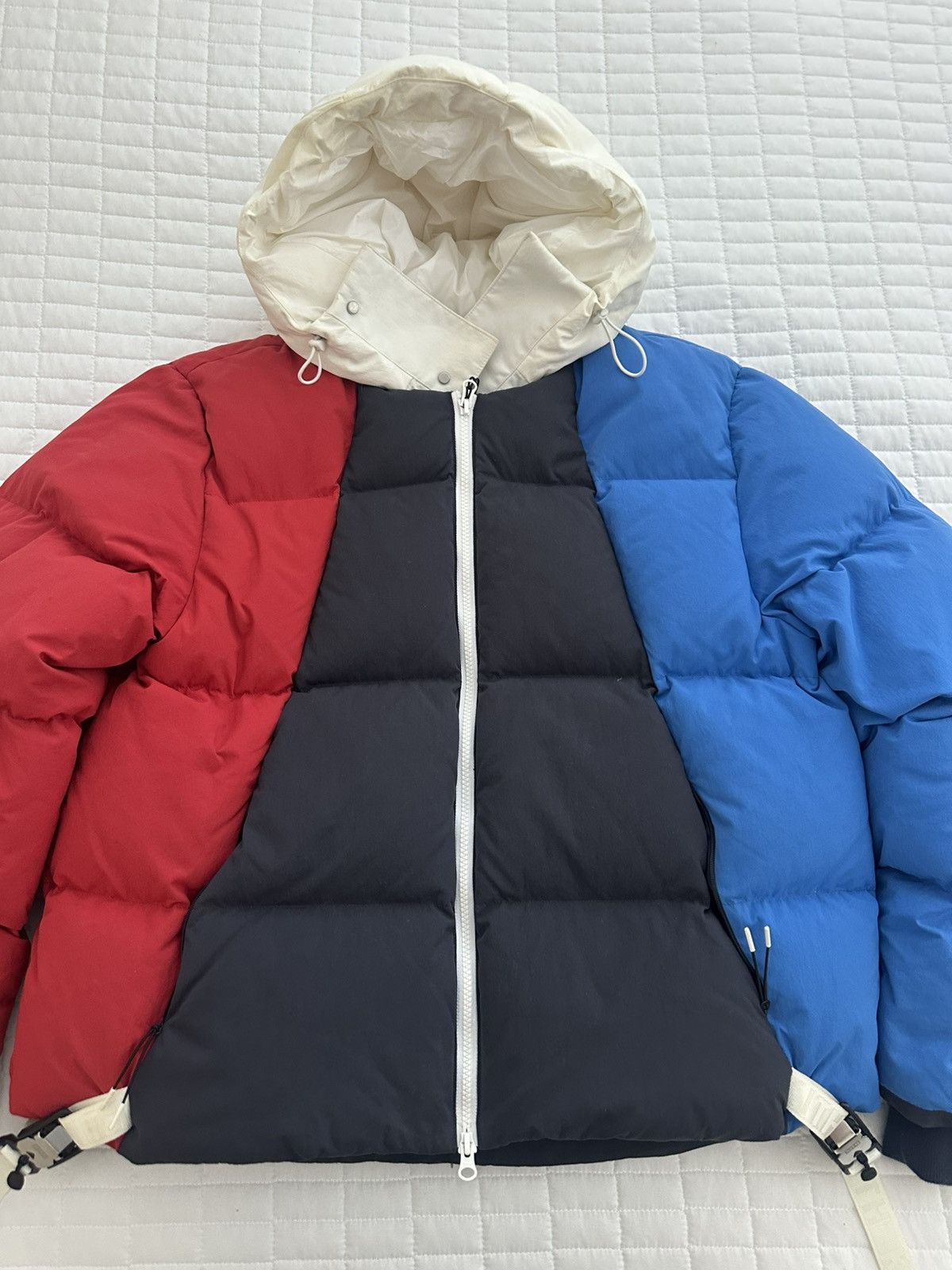 Kith Kith Colorblocked Puffer Jacket Blue / Multi Size US XL / EU 56 / 4 - 2 Thumbnail