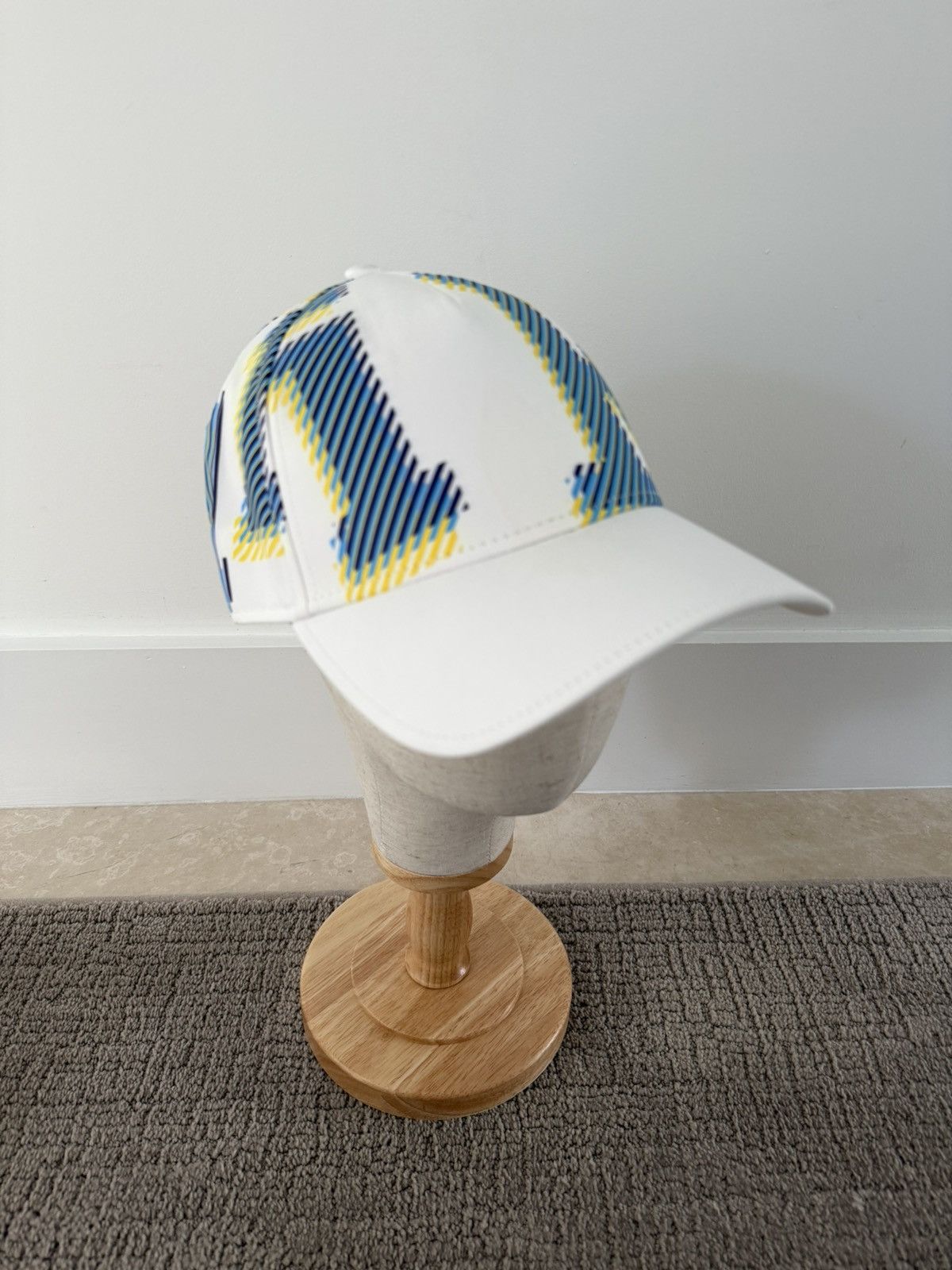 Ferrari Effelunga Logo Cap (Adjustable / One Size) Size ONE SIZE - 2 Thumbnail