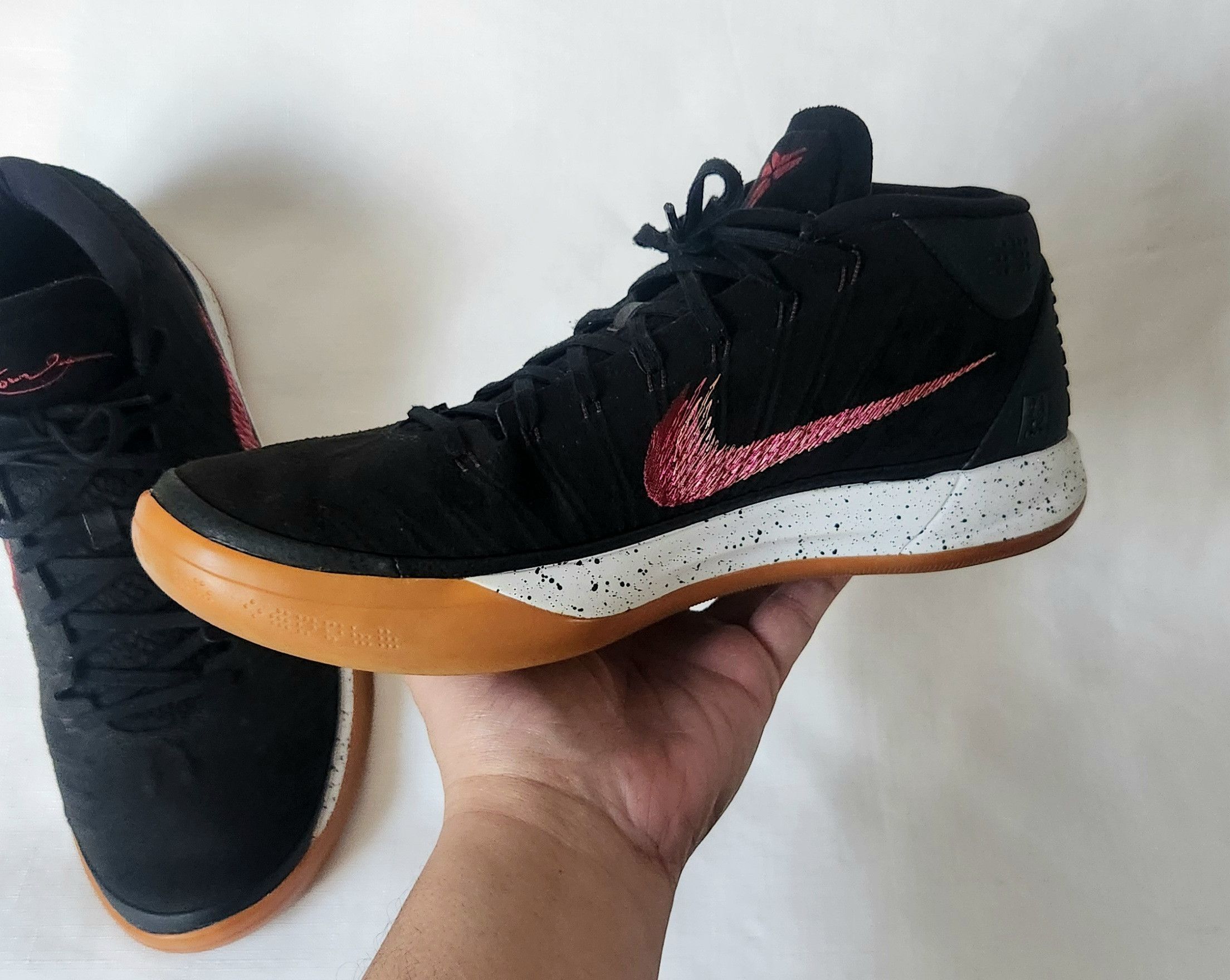 Nike Nike Kobe A.D. Men's SZ 12 922484-006 Black Gum sole Rare Size US 11.5 / EU 44-45 - 4 Thumbnail