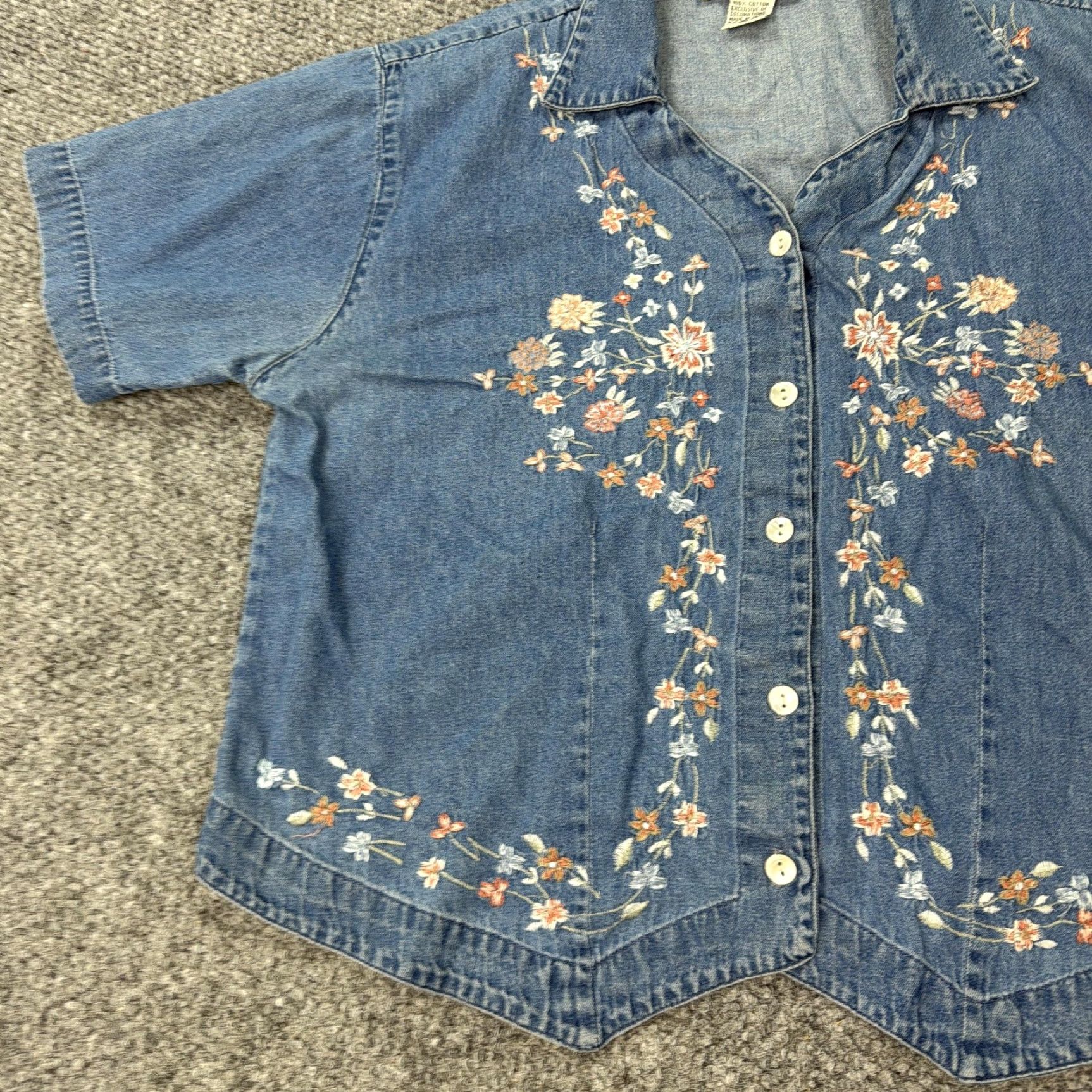 Denime New Directions Shirt 2X Womens Blue Denim Embroidered Floral Button Front Top Size XXL / US 16-18 / IT 52-54 - 3 Thumbnail