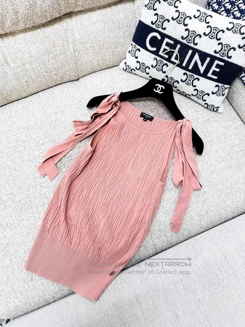 Chanel Chanel Lotus pink sleeveless tie knit vest Size XXS / US 00 / IT 34 - 2 Thumbnail