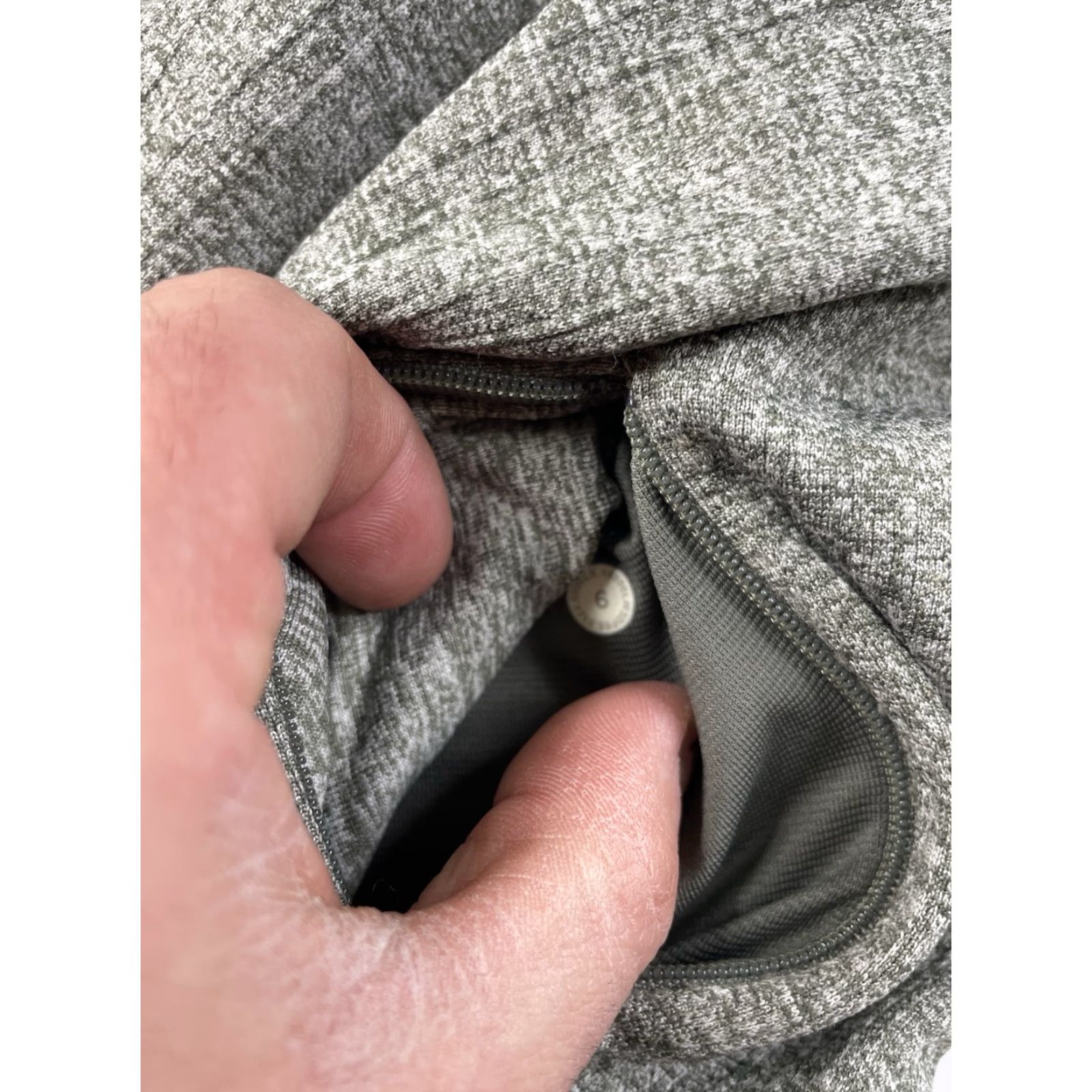 Lululemon Lululemon Pullover Womens 6 Gray 1/4 Zip Mock Neck Athleisure Gym & Training Running Yoga Outdoor Logo Sports Pullover Ladies Size M / US 6-8 / IT 42-44 - 4 Thumbnail