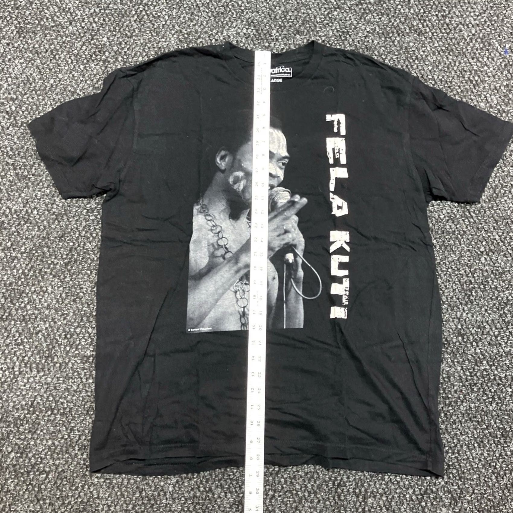 Vintage VINTAGE Fela Kuti Bernard Matussiere Concert Image T Shirt XL Men Black Short Sleeve Shirt Mens XL Size US XL / EU 56 / 4 - 6 Thumbnail
