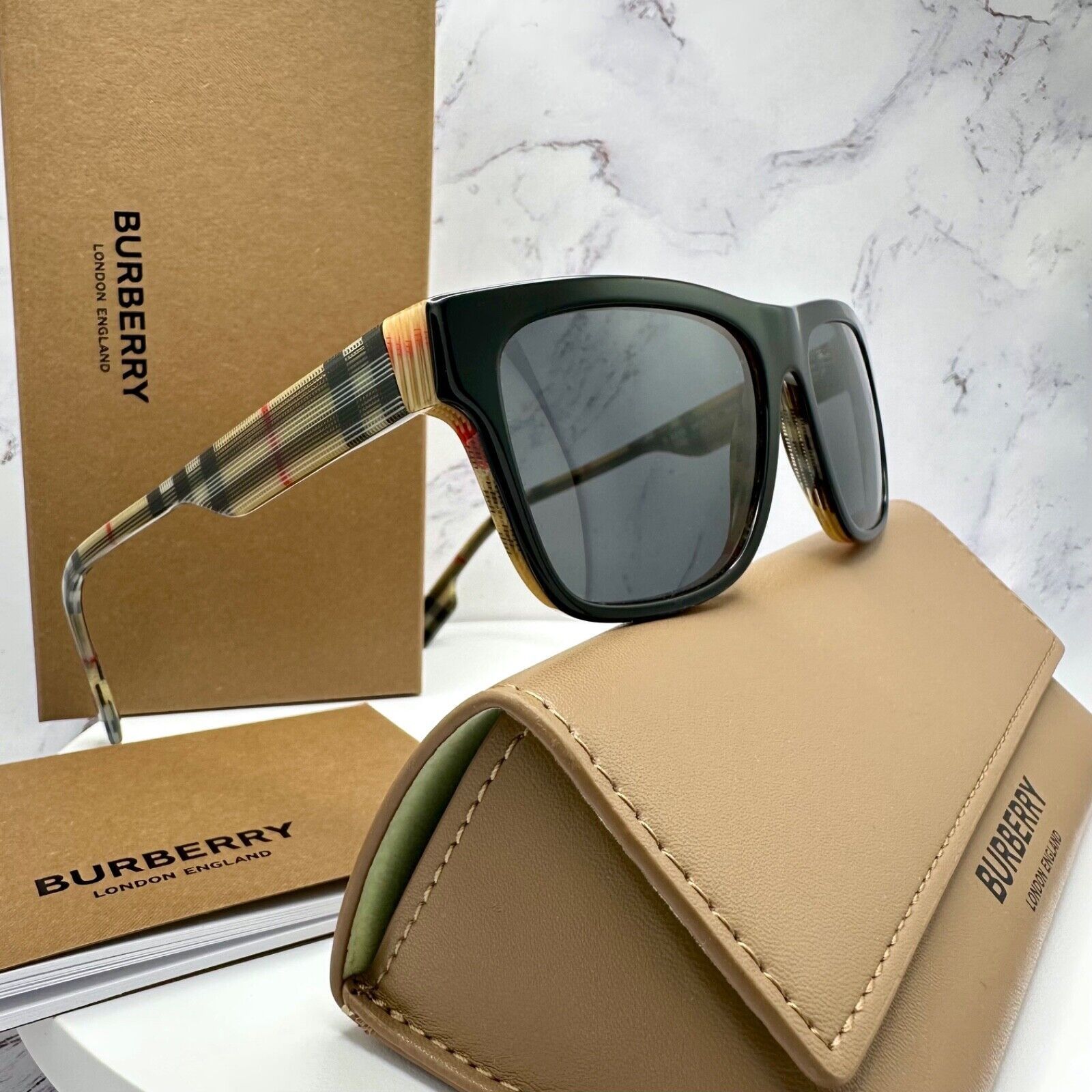 Burberry New Burberry Sunglasses Black Square Classic Check Arm Brown Size ONE SIZE - 20 Thumbnail