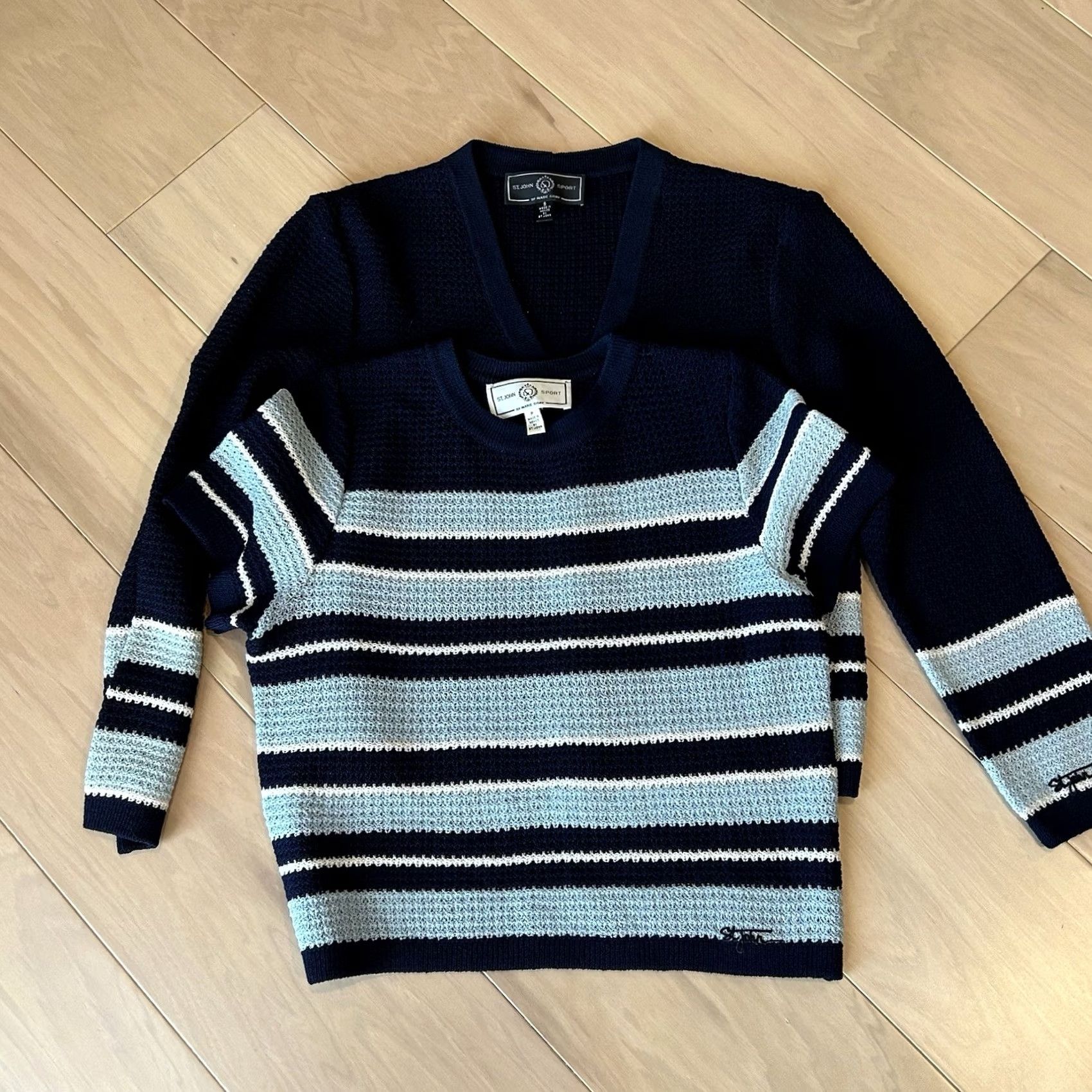 St. John St. John Sport 2Pc Knit Cardigan & Shirt Set Women’s Small Cardigan & knit shirt Navy Blue Solid Santana Knit V-Neck Button 2 Piece Women Mens Womens Size S / US 4 / IT 40 - 5 Thumbnail