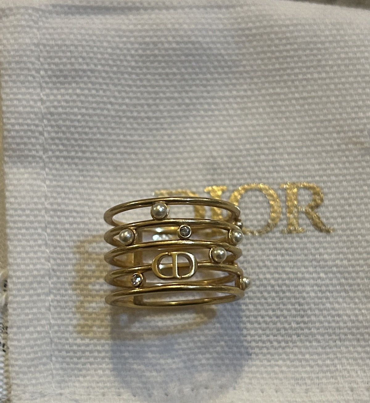 Dior Dior D-BACKSTAGE RING Gold-Finish Metal White Resin Pearls Size ONE SIZE - 5 Thumbnail