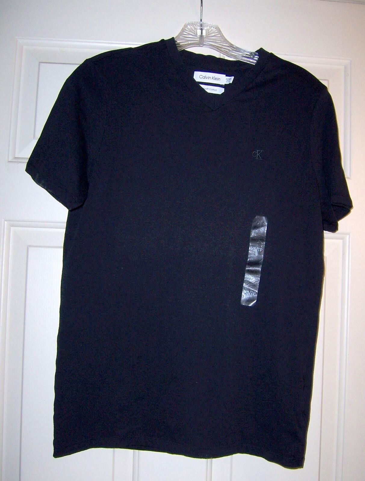 Calvin Klein Calvin Klein Men's Smooth Cotton Solid V-Neck T-Shirt-XS NWT Size US XS / EU 42 / 0 - 2 Thumbnail