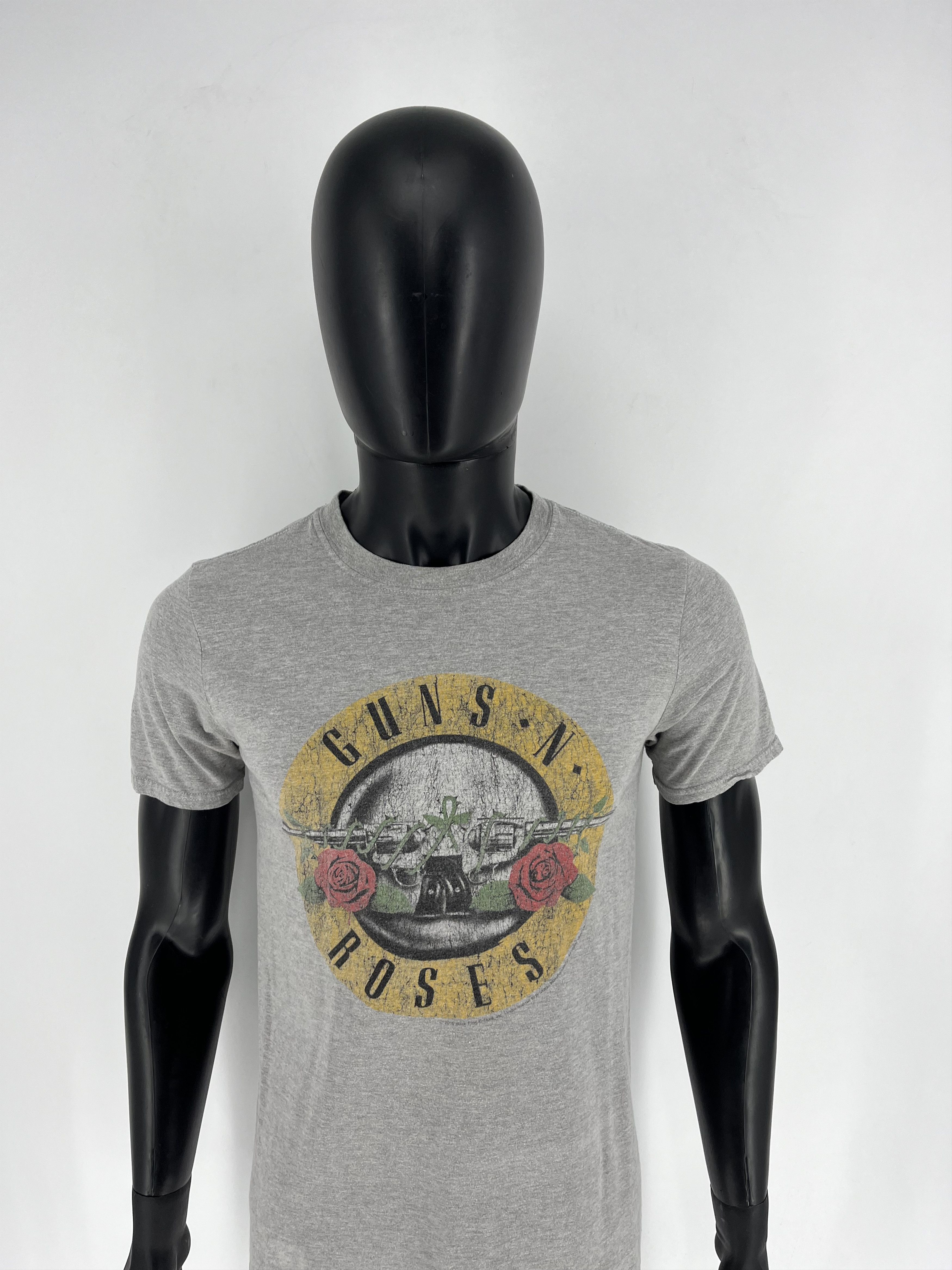 Band Tees Vintage Guns N’ Roses 🌹 Big Logo T-Shirt Size M Size US M / EU 48-50 / 2 - 6 Thumbnail