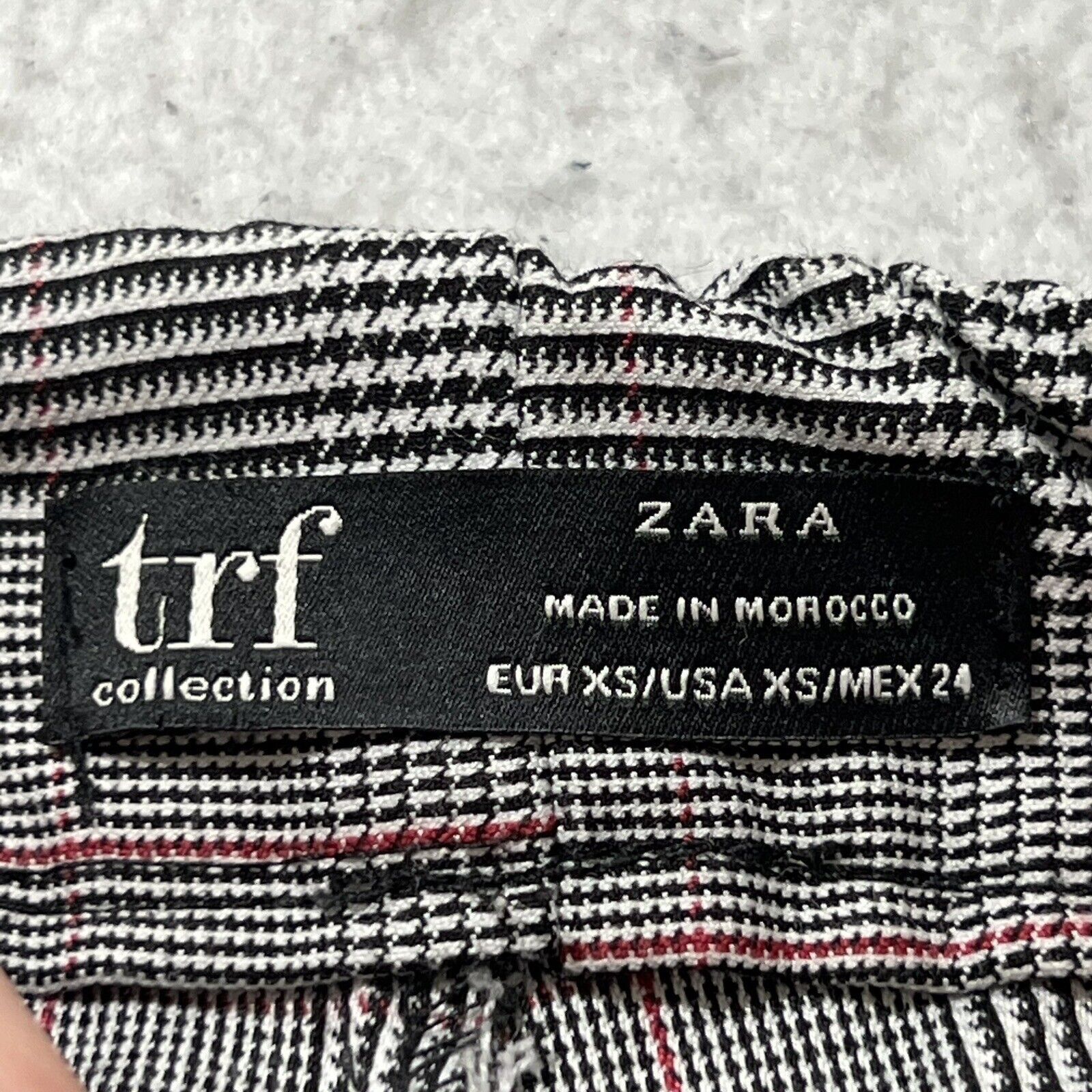 Zara Zara Collection XS High Rise Capri Houndstooth Black Pants Size 26" / US 2 / IT 38 - 4 Thumbnail