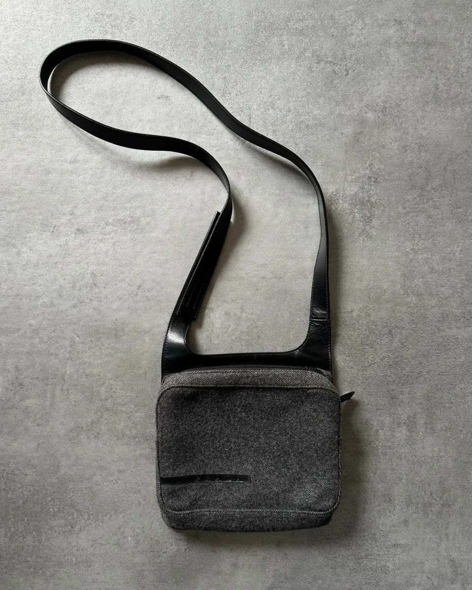 Prada SS1999 Prada Crossbody Archive Grey Bag Size ONE SIZE - 1 Thumbnail
