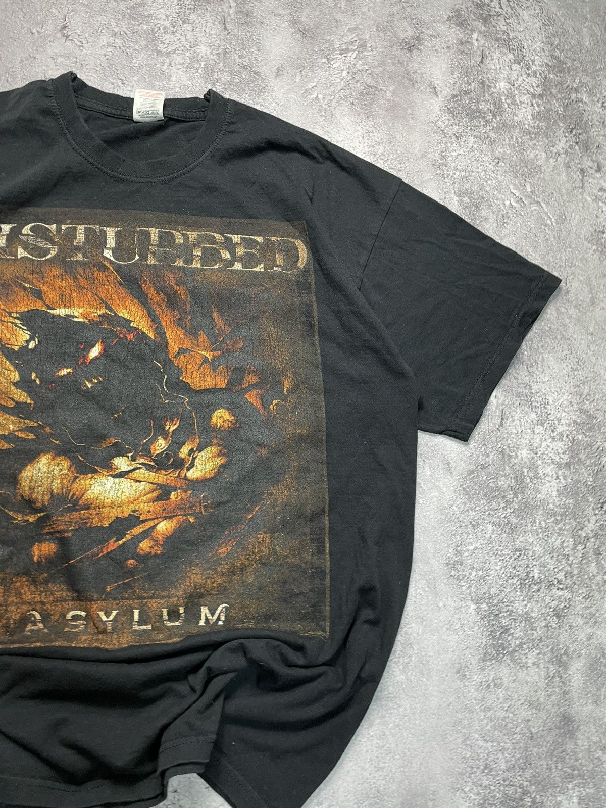Band Tees Disturbed Asylum Vtg Nu Metal Y2K Distressed Band Tee XL Size US XL / EU 56 / 4 - 3 Thumbnail