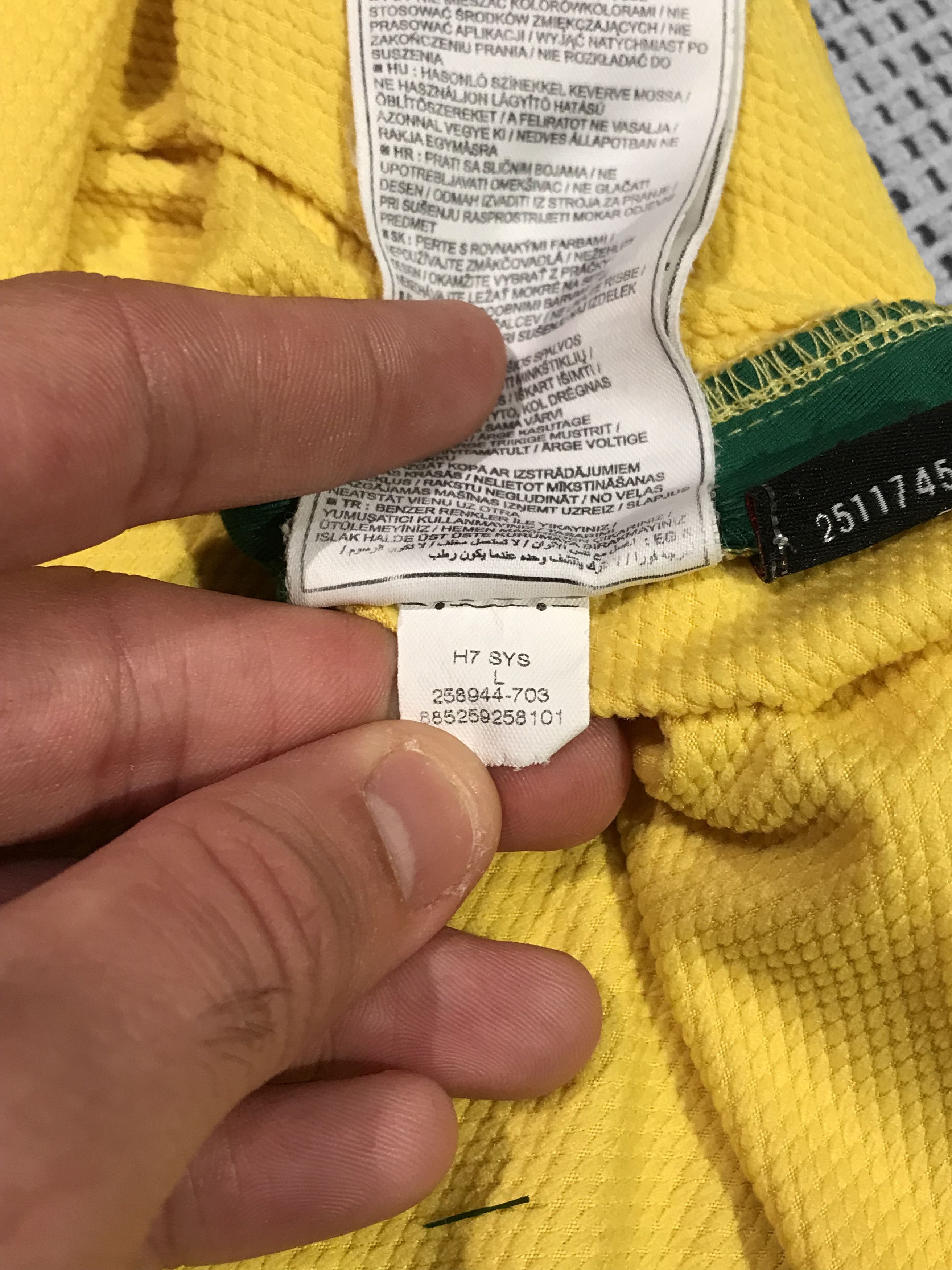 Nike NIKE women's soccer shirt vintage 08'/09' Brazil (M) Size M / US 6-8 / IT 42-44 - 8 Thumbnail