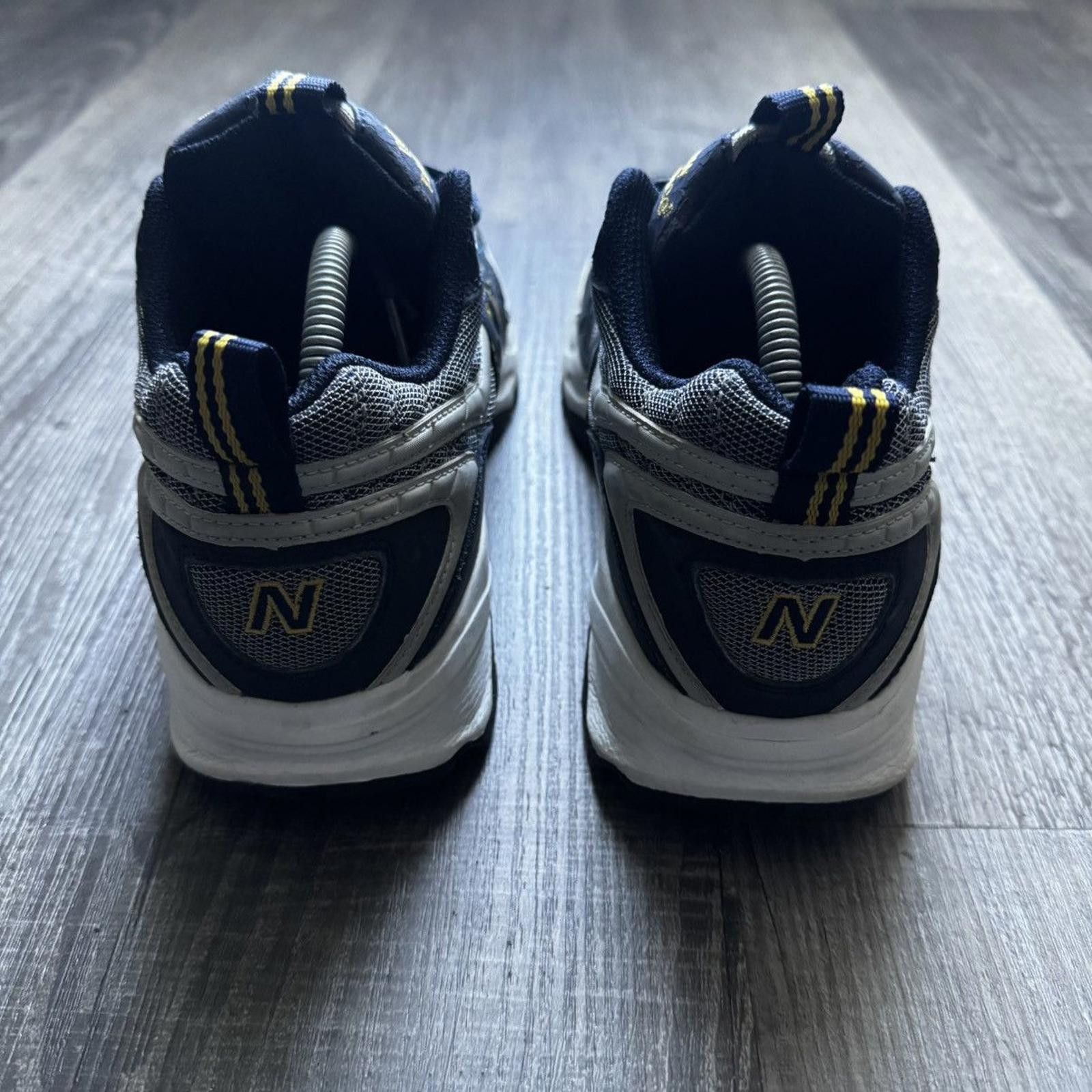 New Balance NEW BALANCE • VNTG 400 (10M) Size US 10 / EU 43 - 6 Thumbnail