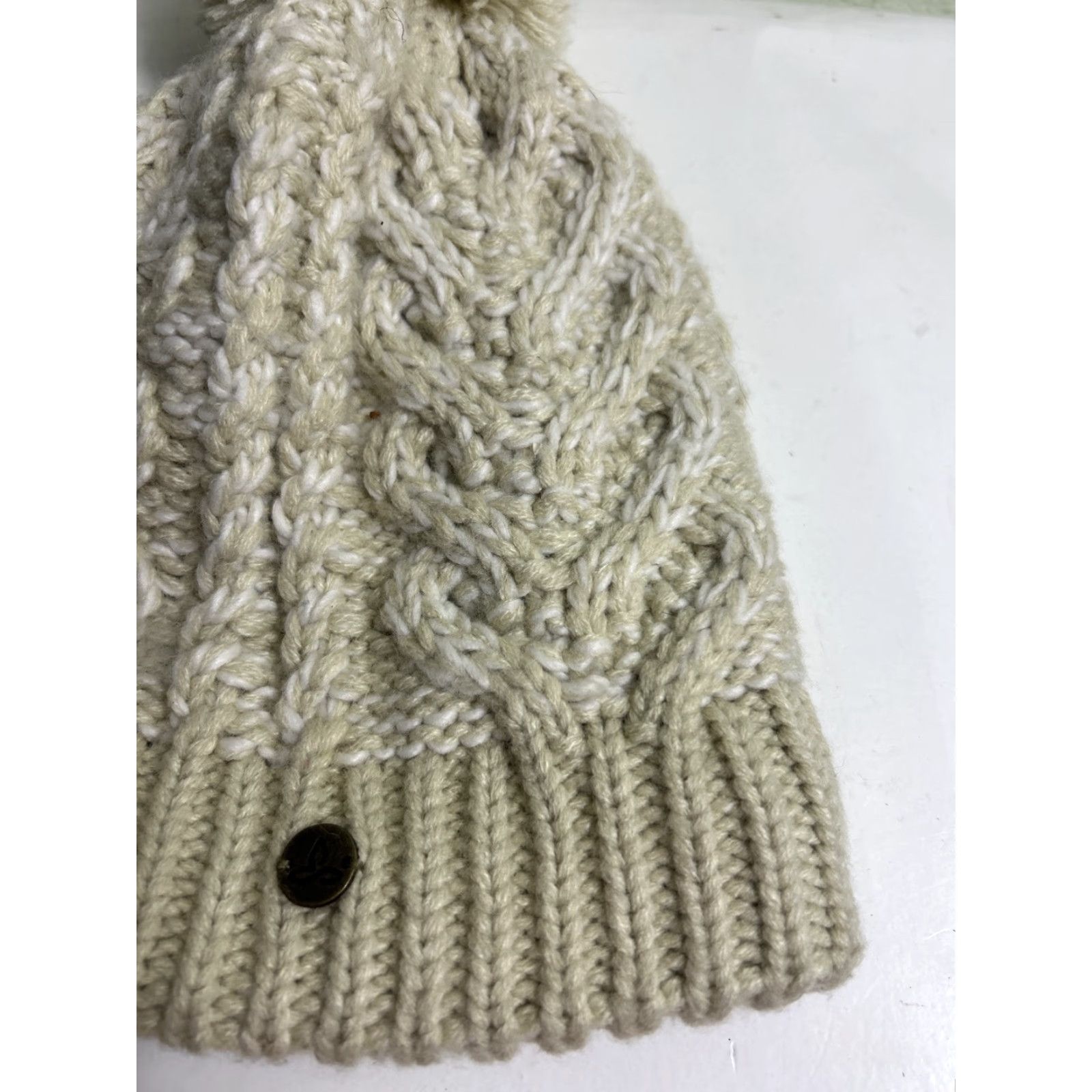 Prana prAna Felicity Beanie Beanie One Size Beige Acrylic Knit Pom Pom Women Boys Girls Men Womens Size ONE SIZE - 2 Thumbnail