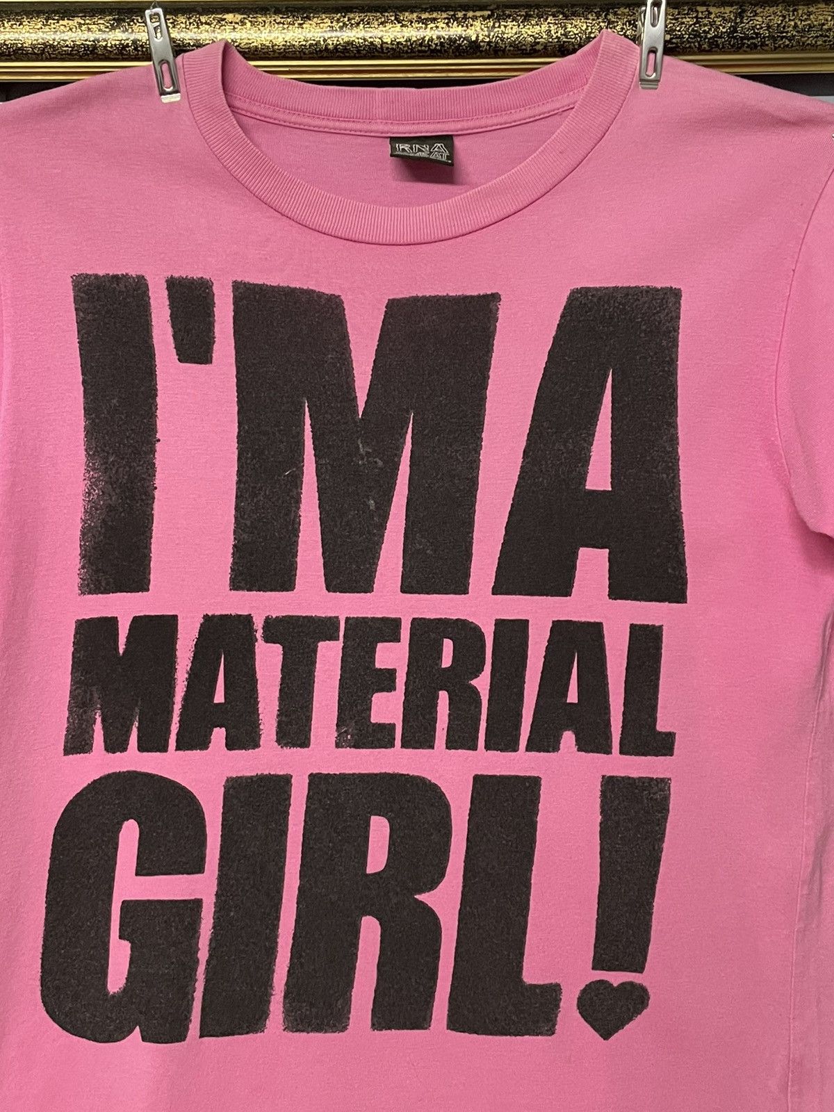Japanese Brand Vintage 1990s Japan Designe RNA ‘IM A MATERIAL GIRL’ TSHIRT Size US S / EU 44-46 / 1 - 3 Thumbnail